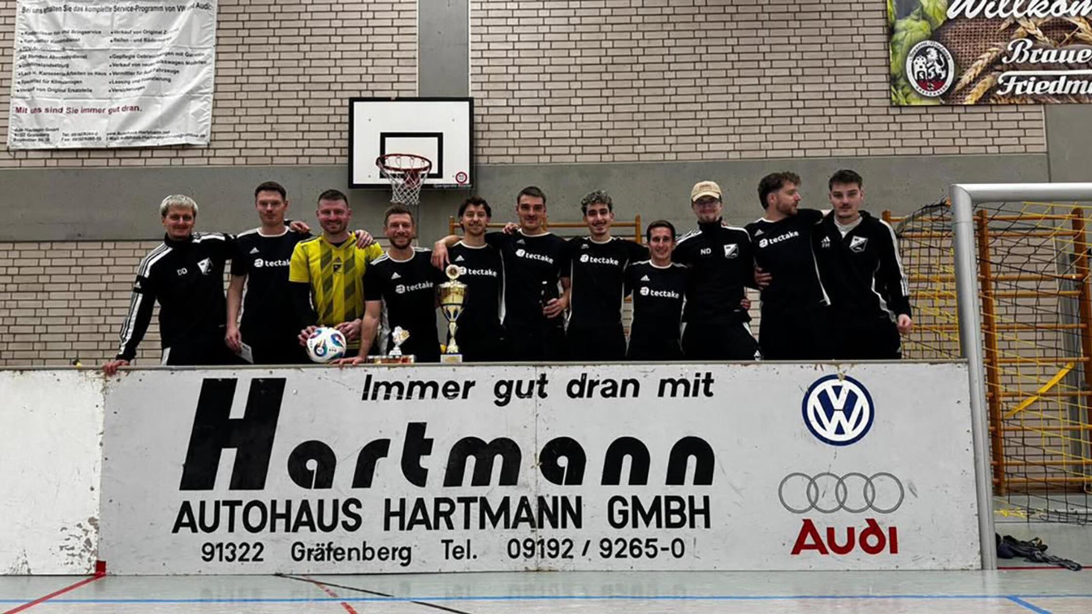 Mit-Baila-Baila-von-Mickie-Krause-SG-Lindelberg-siegt-beim-Hallencup-in-Gr-fenberg