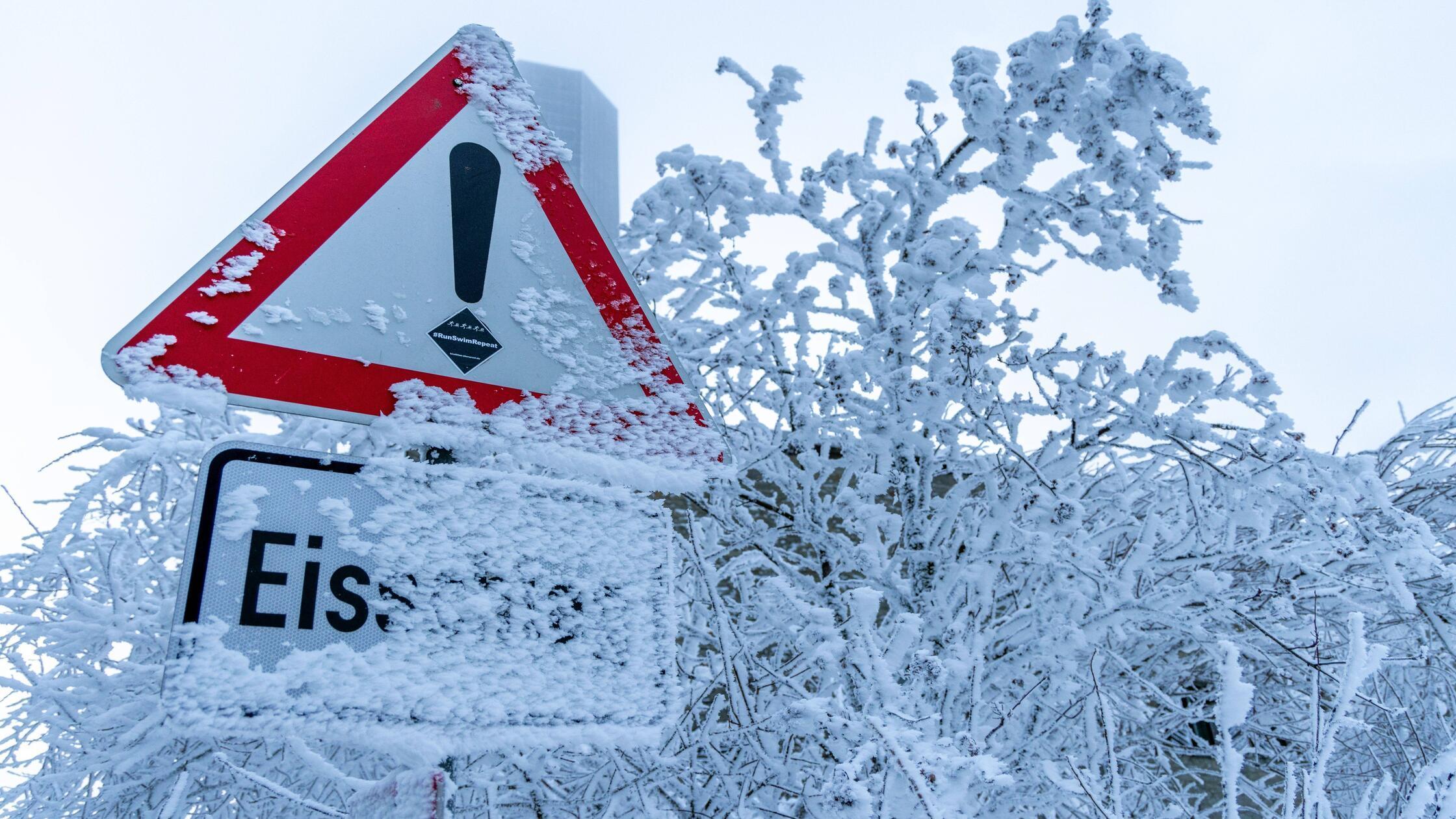 News Bilder des Tages Schnee und Eis im Taunus Ach