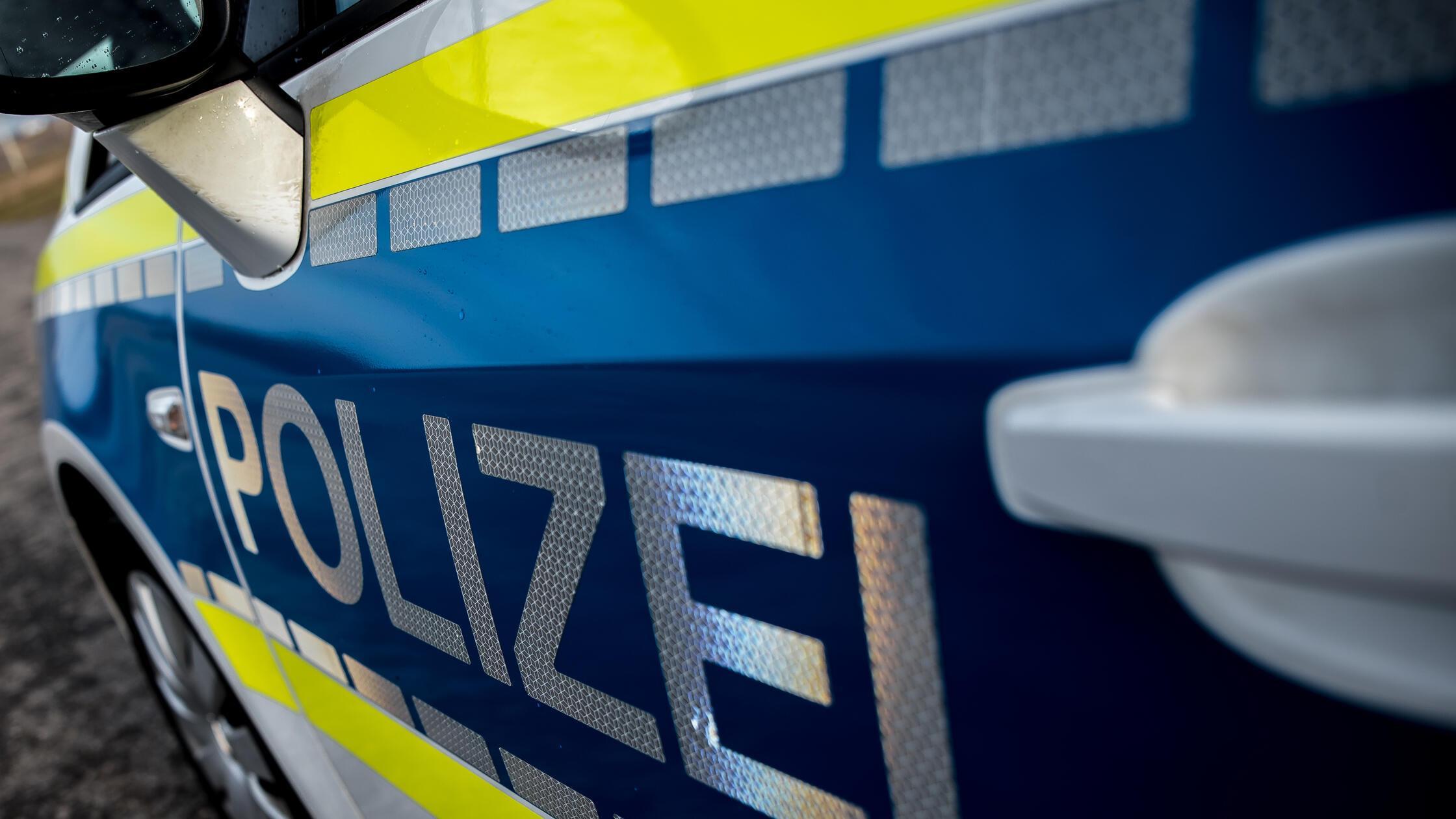 Polizeieinsatz-in-R-thenbach-Mann-setzt-sich-betrunken-ans-Steuer-dann-folgt-ein-Streit