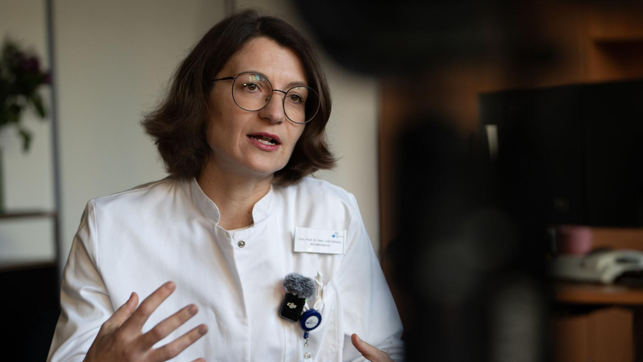 Kirurginja opozarja na pogoste poškodbe rok zaradi pirotehnike med silvestrovanjem