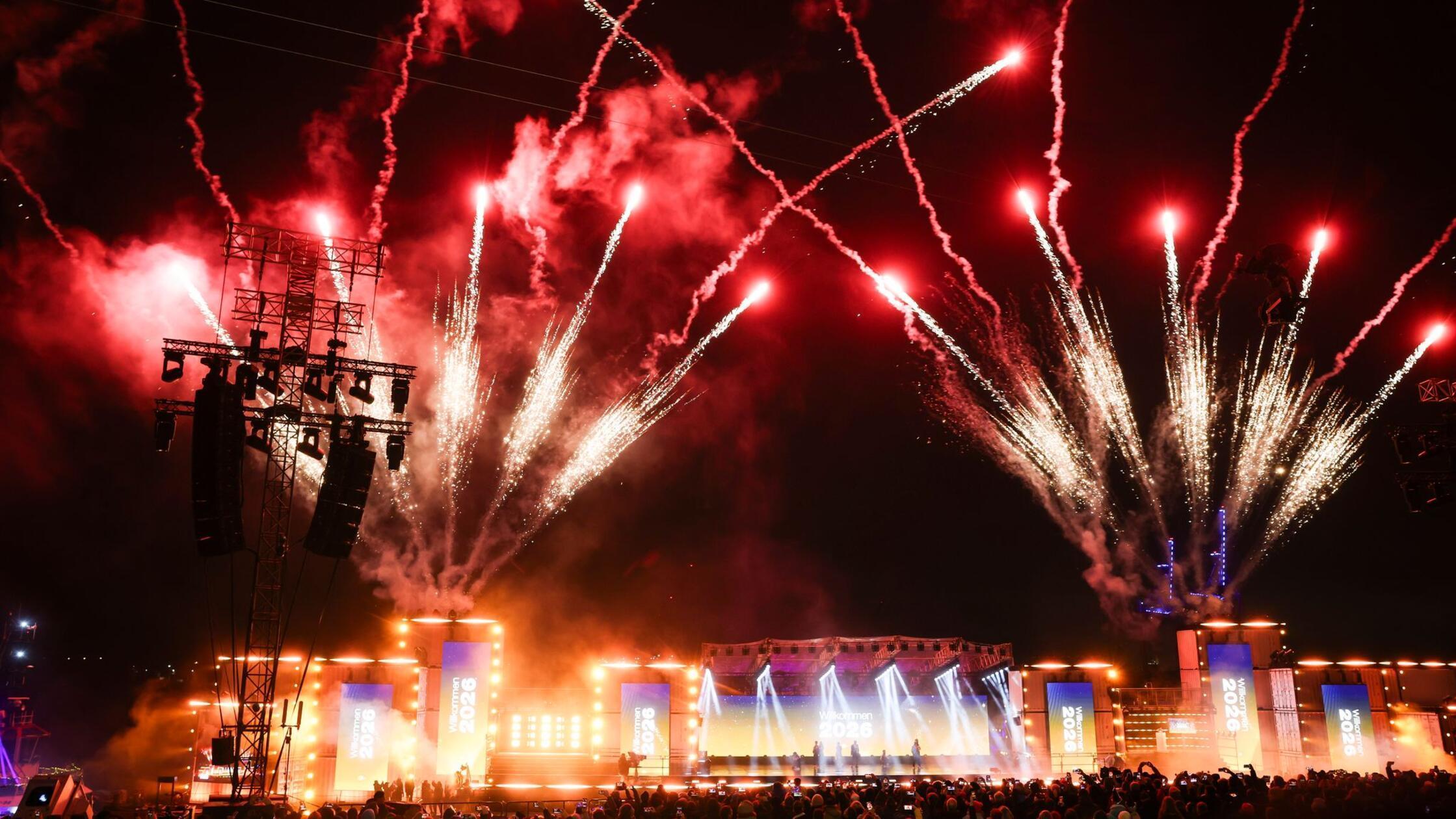 Silvestrska noč v Nemčiji zahtevala smrtne žrtve in številne poškodbe