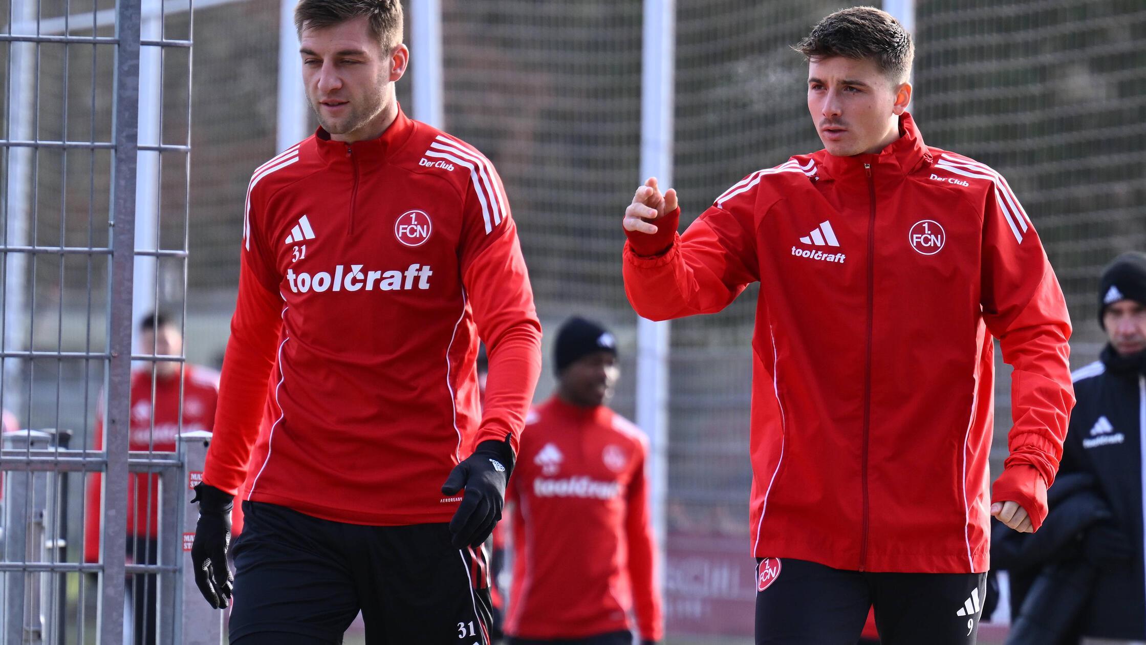 Der-Club-legt-wieder-los-Ein-Transferflop-f-hrt-doch-nicht-mit-ins-Trainingslager