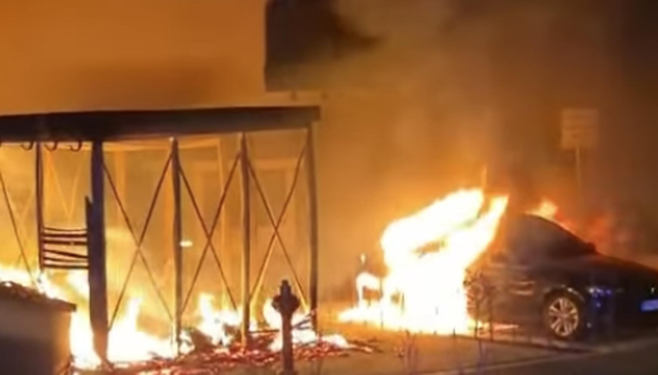 Auto brennt in Baiersdorf