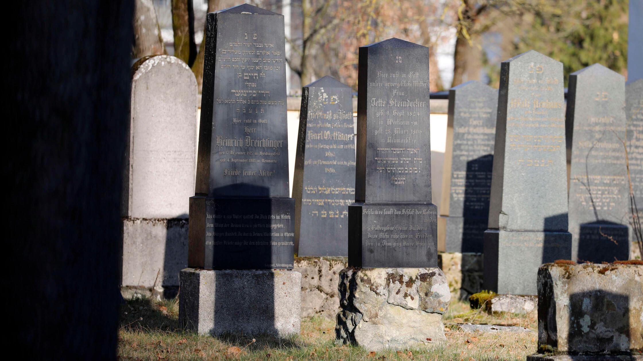 Historischer-Verein-stellt-Programm-vor-Vortrag-ber-j-dischen-Friedhof-in-Neumarkt