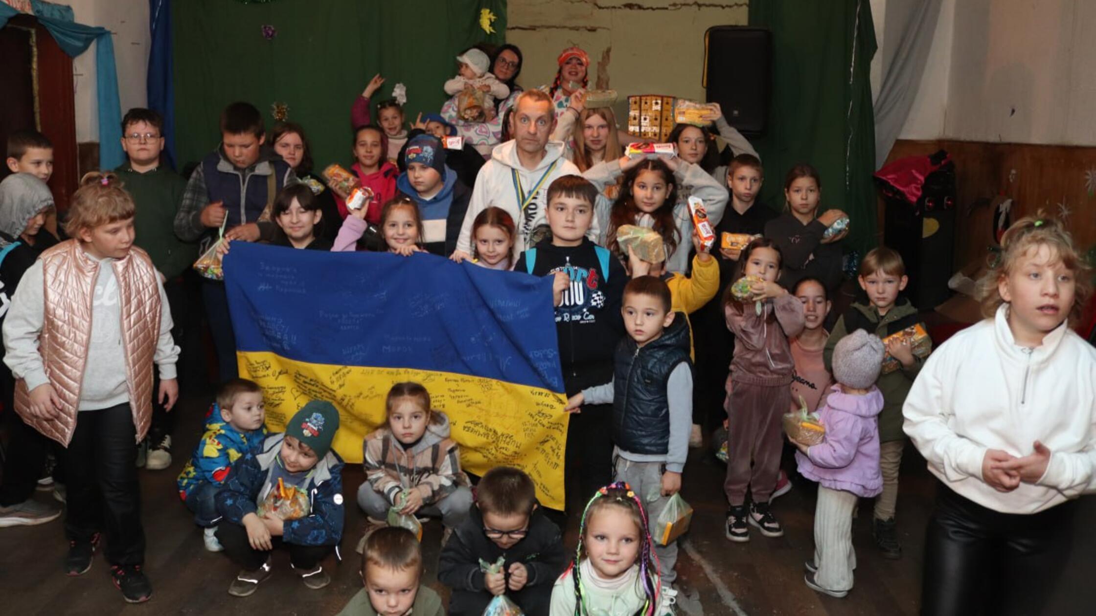 Kunsttherapie-gegen-die-Angst-So-hilft-Neumarkt-den-traumatisierten-Kindern-in-Charkiw