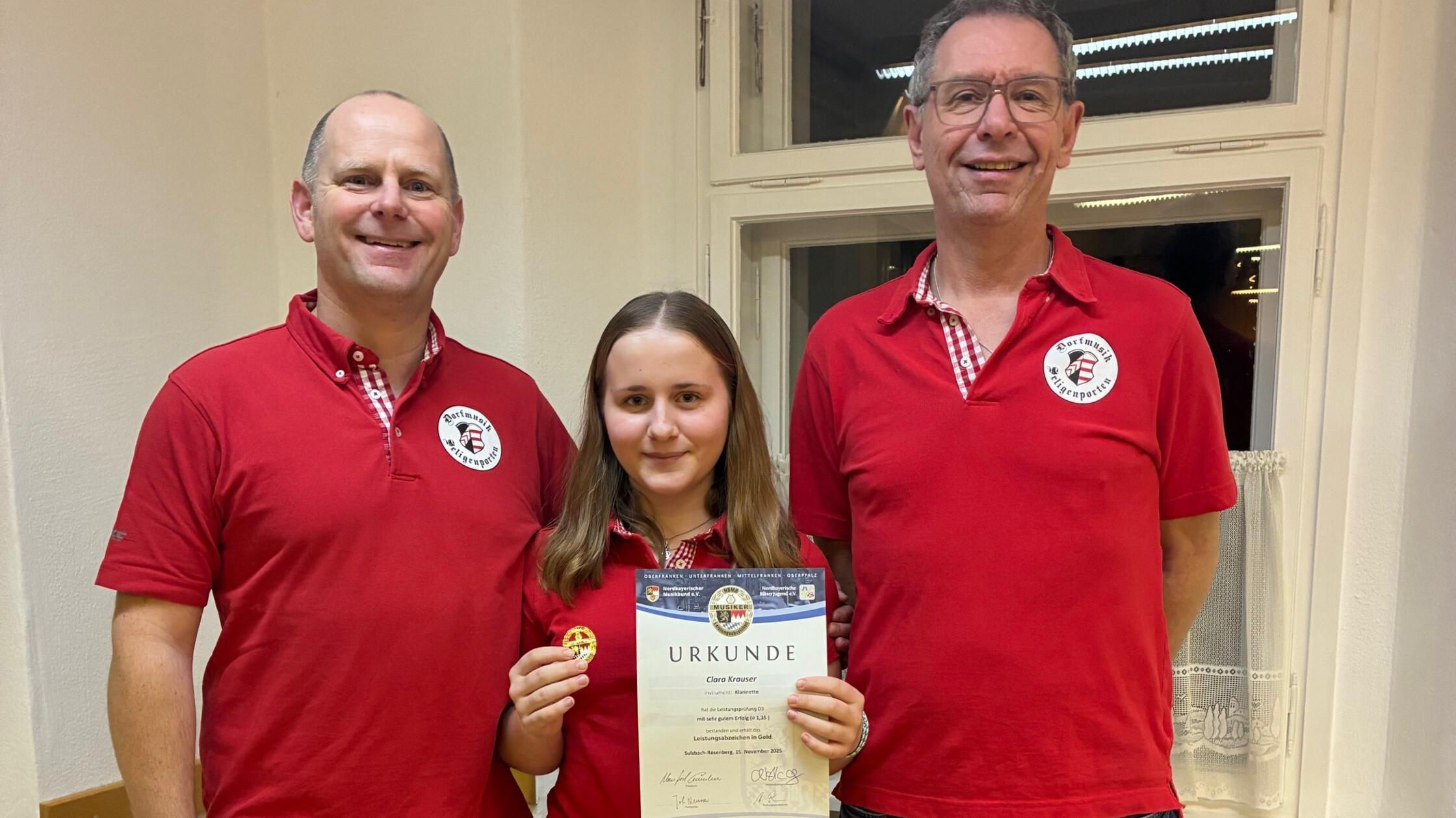 Klarinettistin-erh-lt-Goldabzeichen