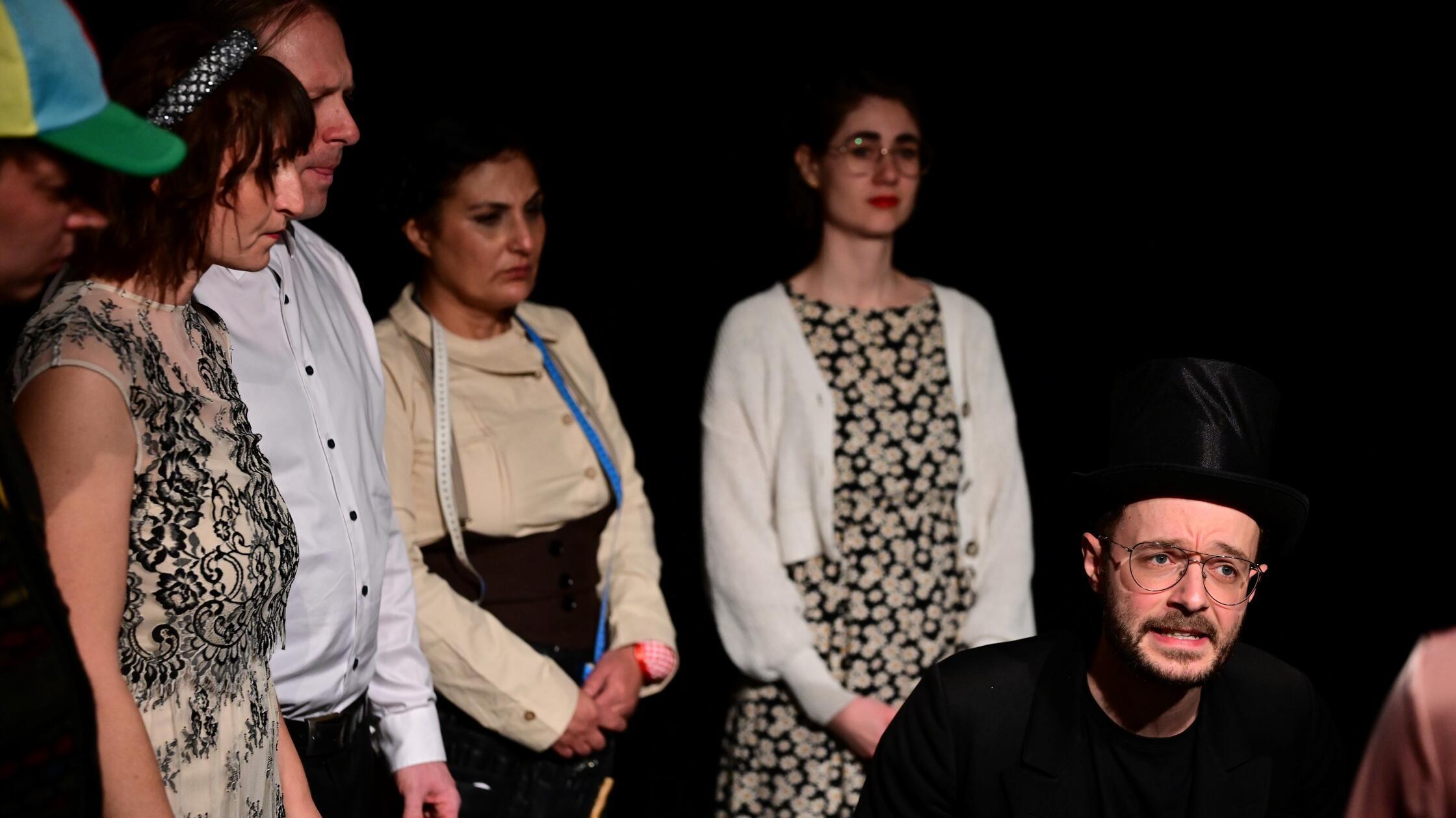 Hollywood-Film-aus-1942-feiert-rabenschwarze-Premiere-im-Jungen-Theater-Forchheim