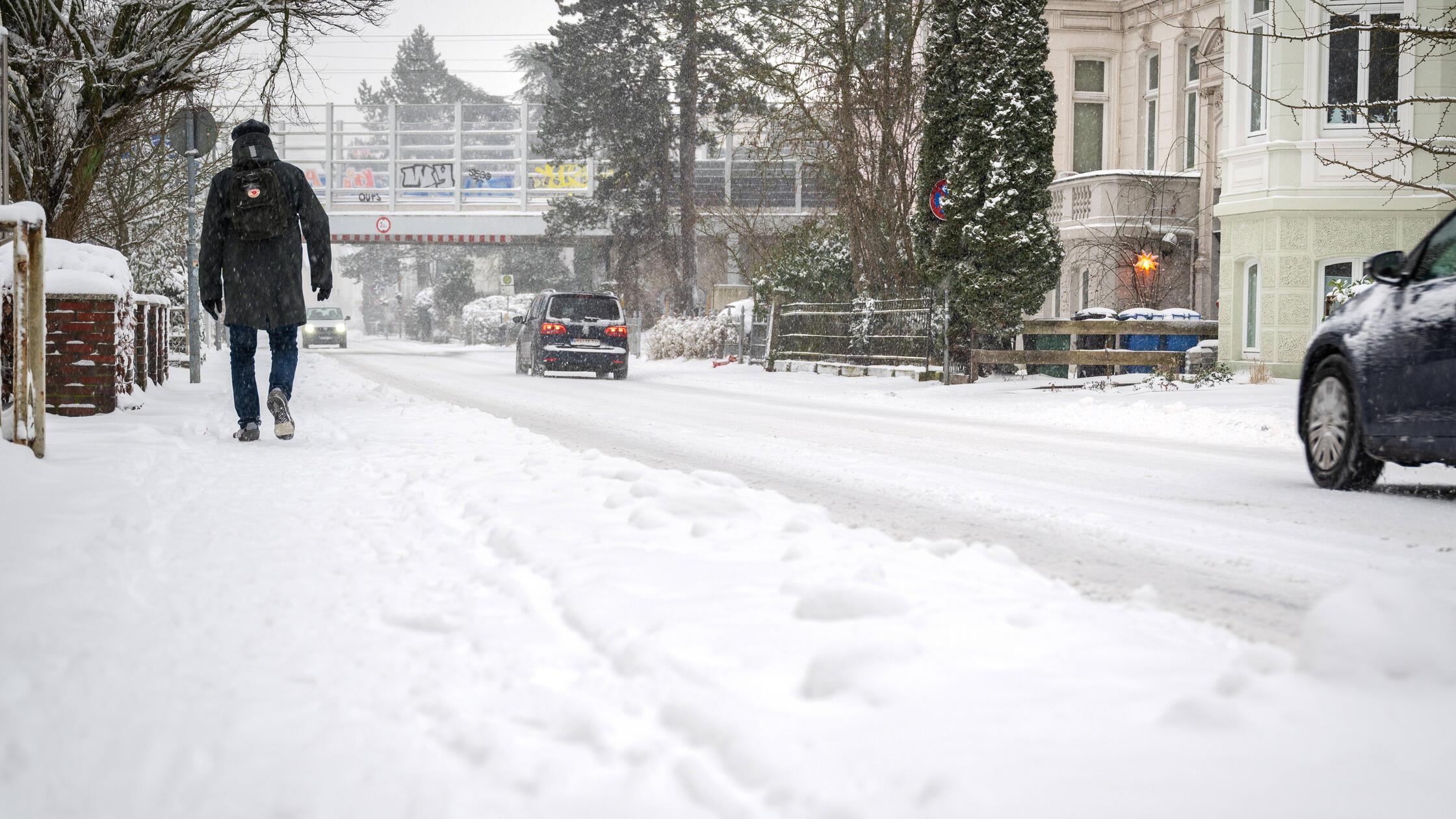 Hochbetrieb-in-den-Notaufnahmen-N-rnbergs-Kliniken-haben-mit-Gl-tte-Verletzten-zu-k-mpfen