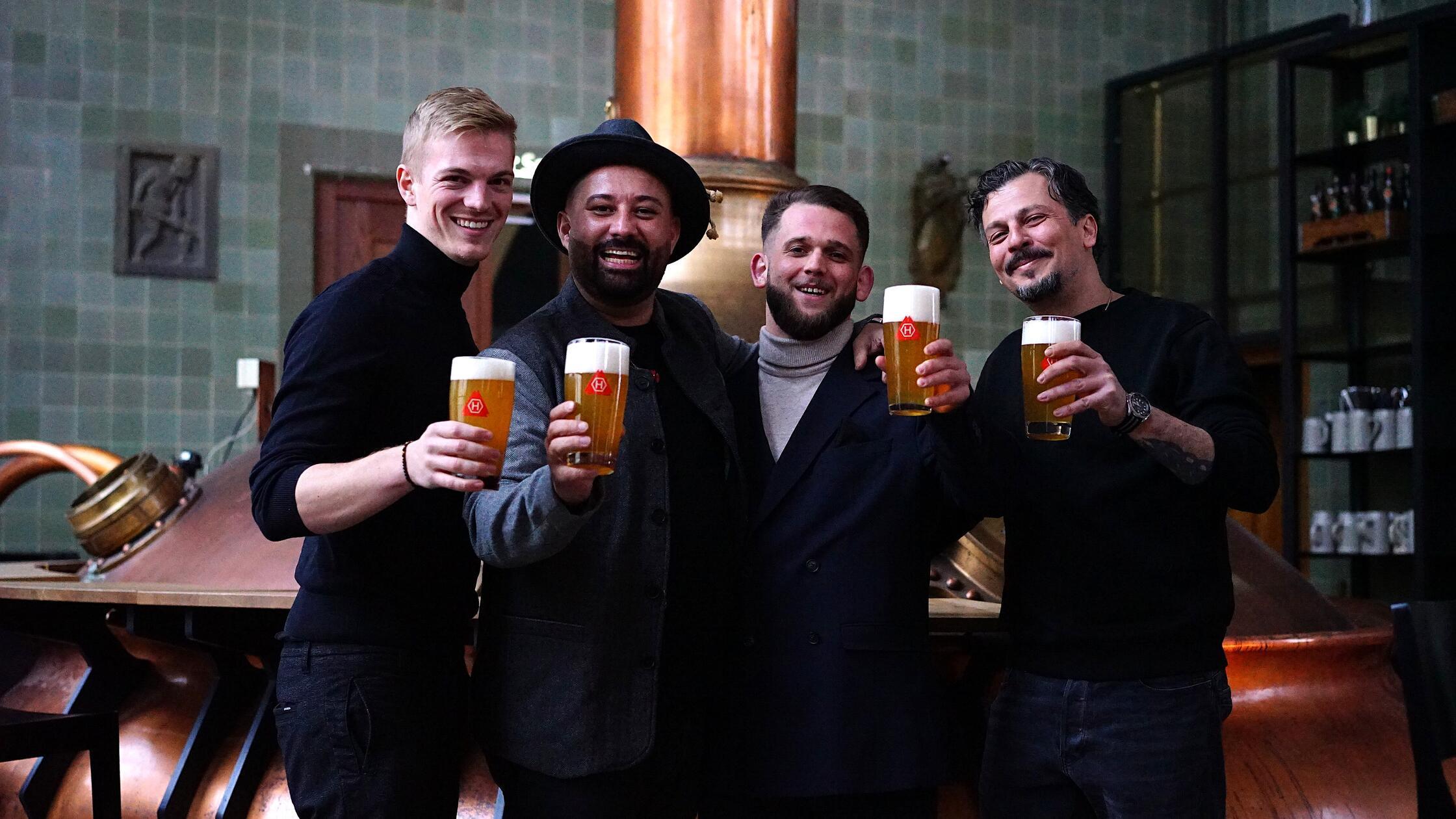 Neustart-mit-verbesserter-Akustik-Bekanntes-Gastronomen-Duo-bernimmt-Humbser-in-F-rth