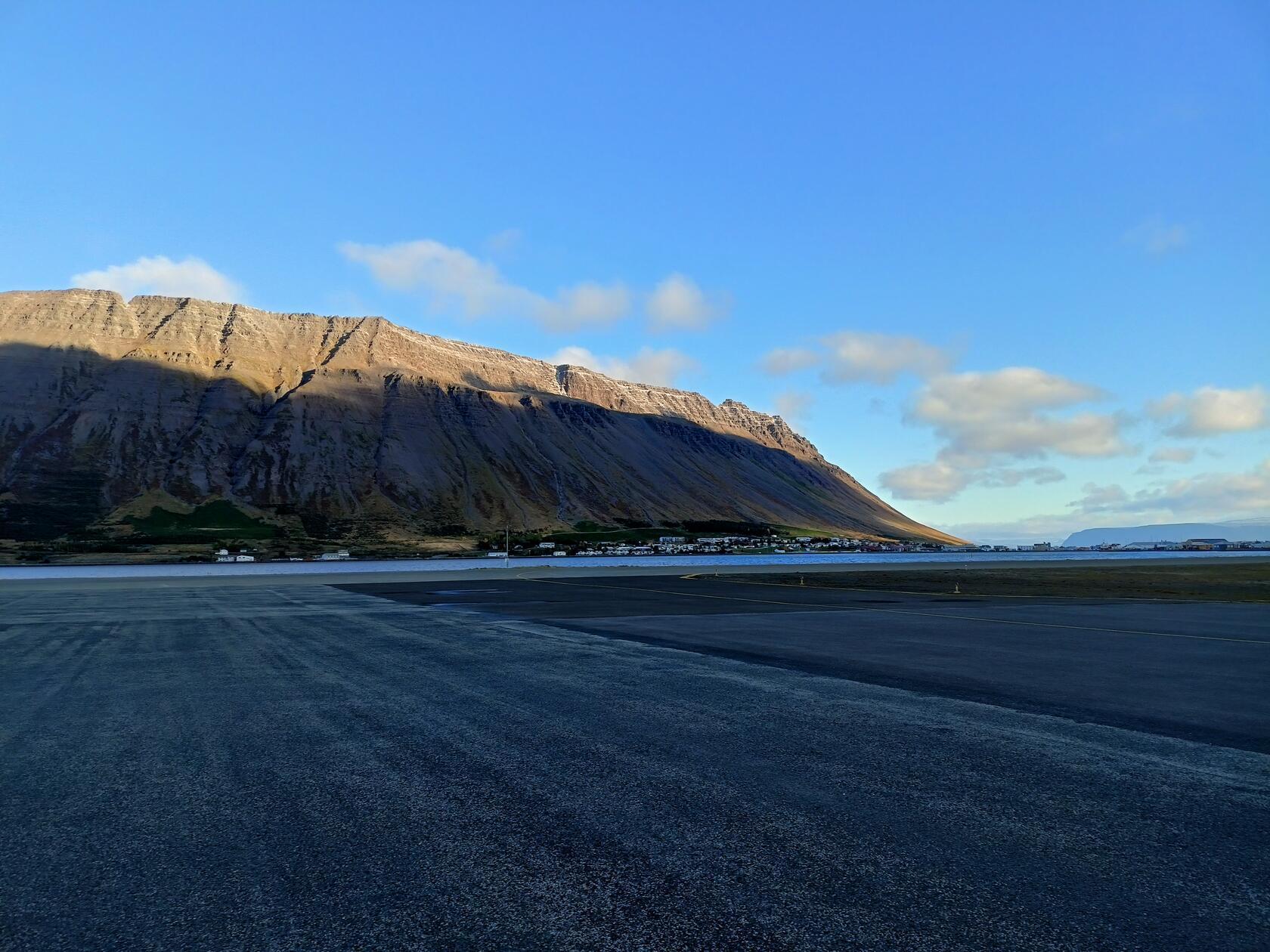 Der Ort zählt rund 2.600 Einwohner.