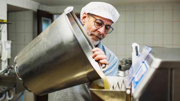 Ein Symbolbild einer Eismaschine, deren Anschaffun
