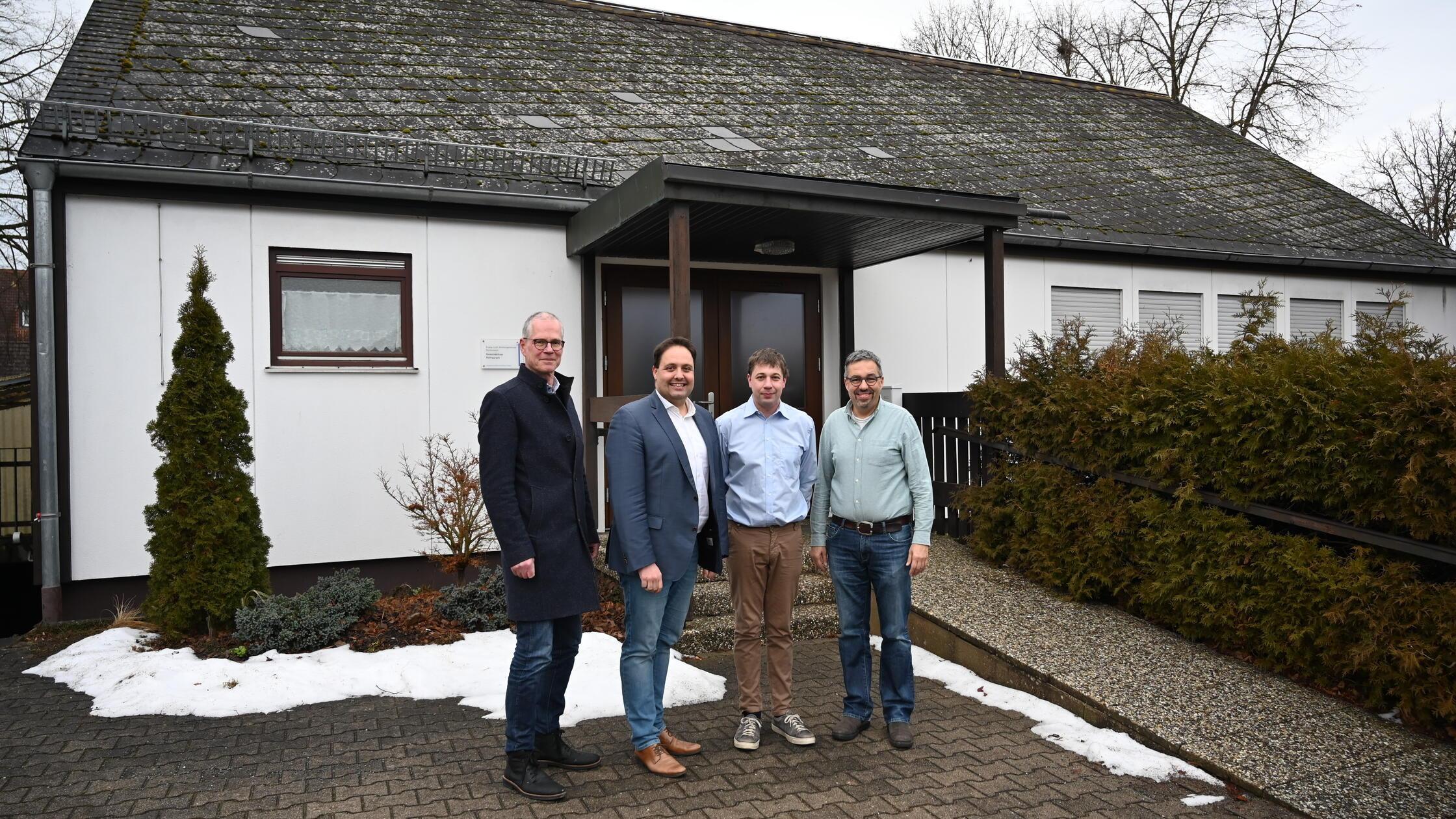 Stadt-bergibt-Gemeindehaus-an-Verein-Rothauracher-retten-Dorftreffpunkt-vor-dem-Aus