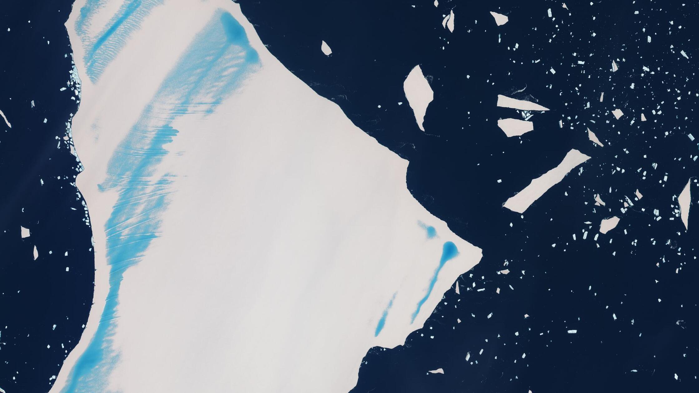 Einst-weltgr-ter-Eisberg-zerf-llt-Satellit-zeigt-Details