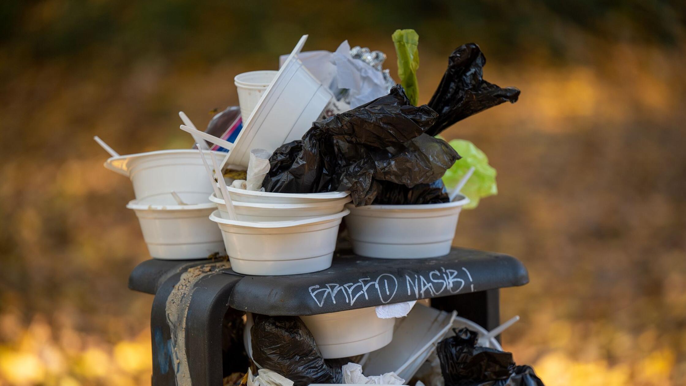 Verpackungssteuer-Dieses-Gesetz-verhindert-Erlanger-Initiativen-gegen-Einwegm-ll