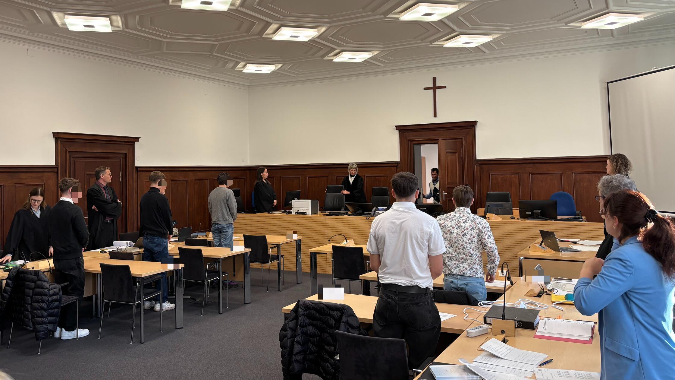 P-dophile-in-Hilpoltstein-gejagt-und-geschlagen-Jugendliche-in-N-rnberg-vor-Gericht