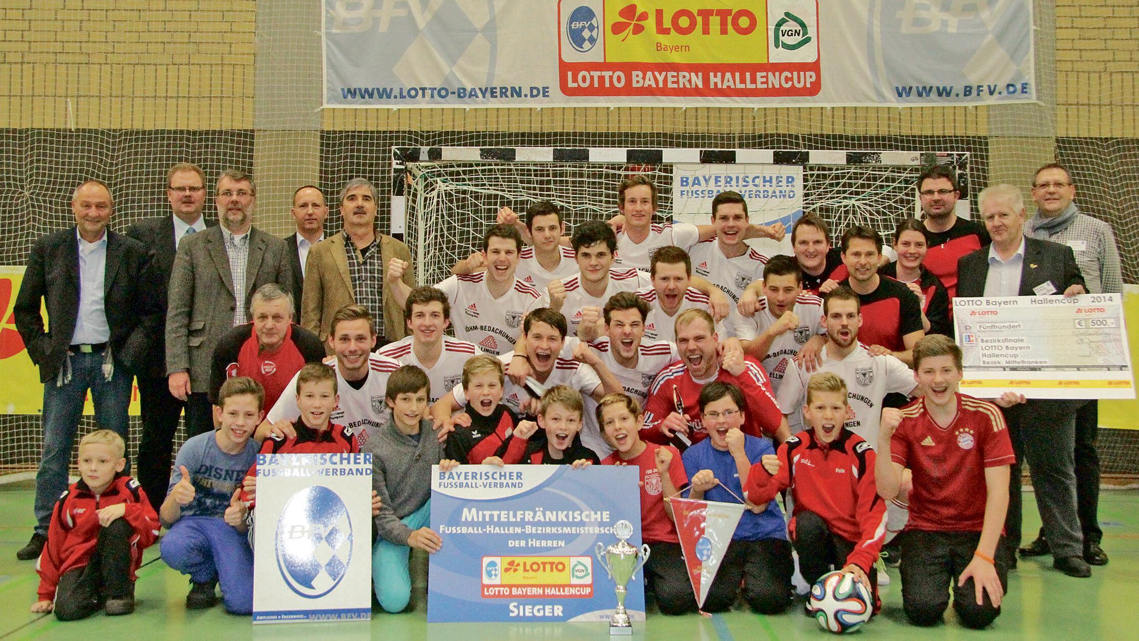 Mittelfrankens-Hallenfu-ball-Elite-spielt-in-Treuchtlingen-TSV-1860-Wei-enburg-mischt-mit