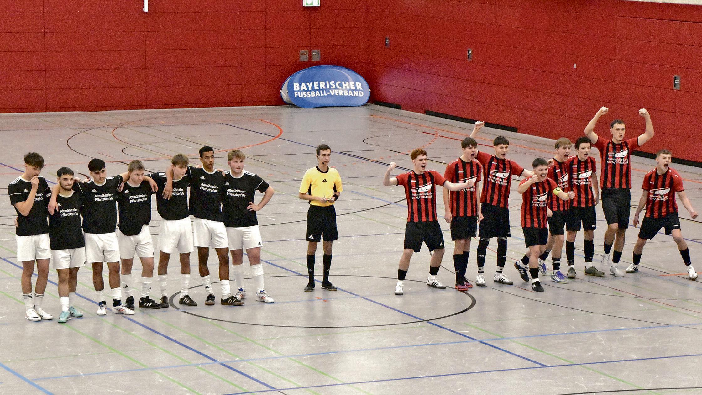 SSV-Oberhochstatt-und-SG-DJK-Stopfenheim-Mit-unterschiedlichen-Rollen-zur-Bezirksendrunde