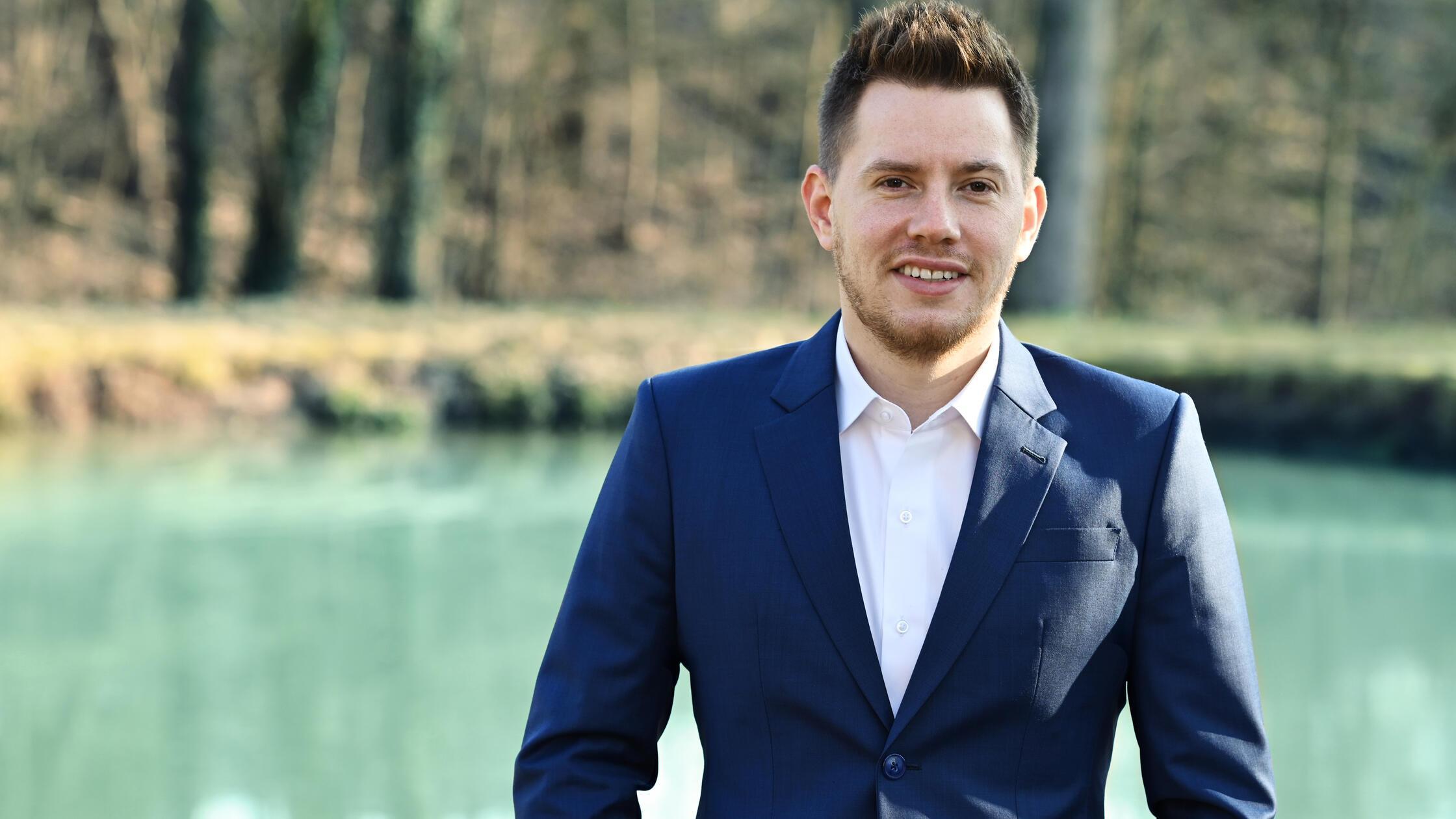 Die-Lehrjahre-sind-vorbei-Wie-Maximilian-Lindner-das-Wendelsteiner-Rathaus-erobern-will