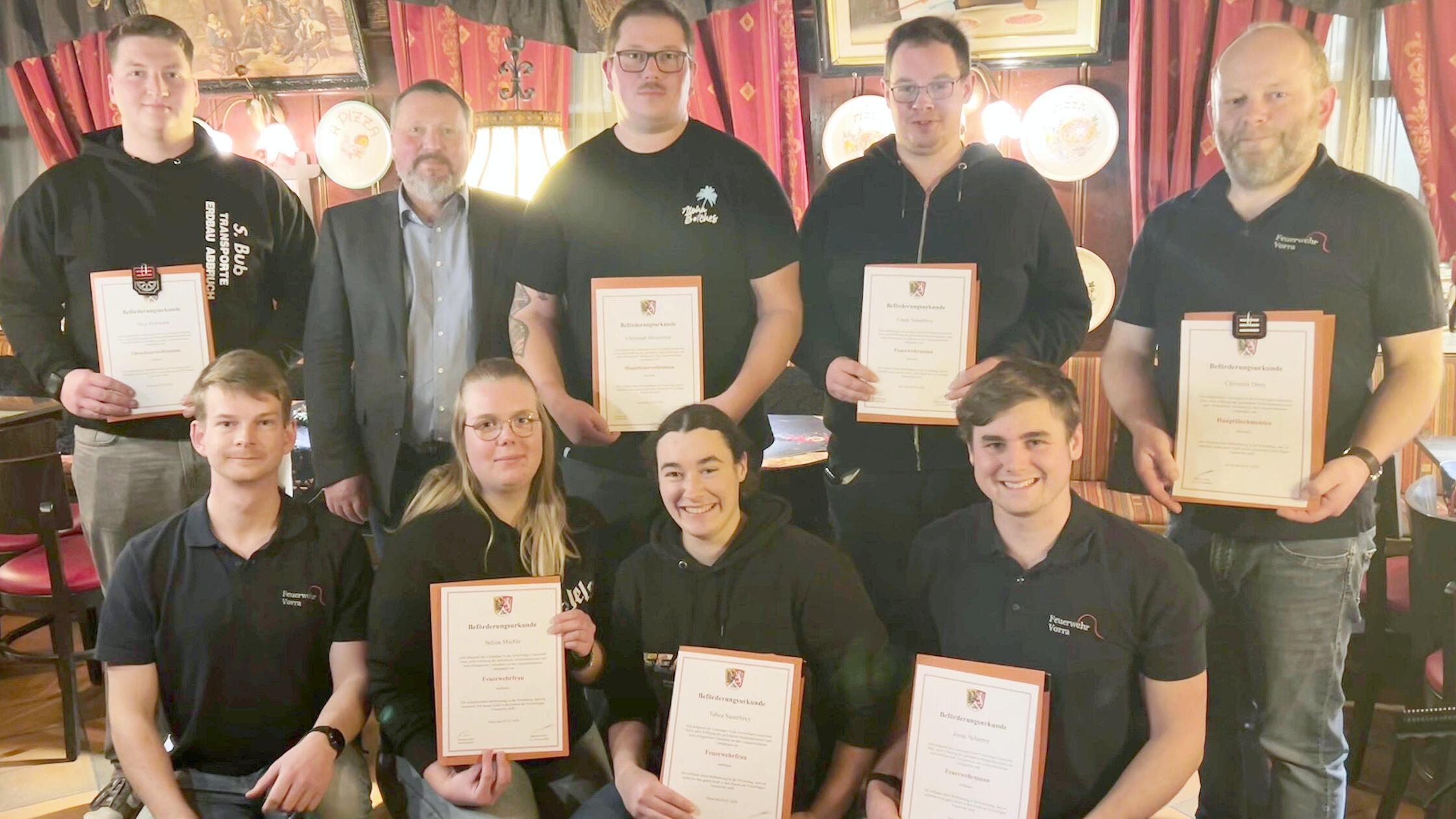 Kein-Brand-aber-t-dlicher-Unfall-Feuerwehr-Vorra-r-ckte-zu-verschiedensten-Eins-tzen-aus