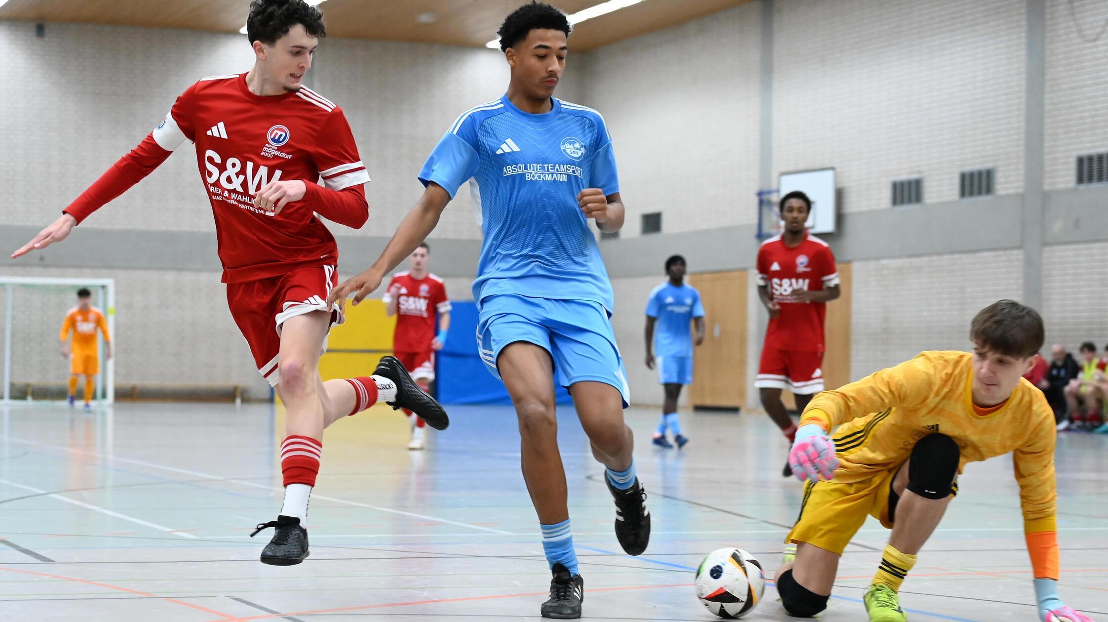 Die-SGV-N-rnberg-F-rth-triumphiert-bei-der-Futsal-Bezirksmeisterschaft-der-A-Junioren