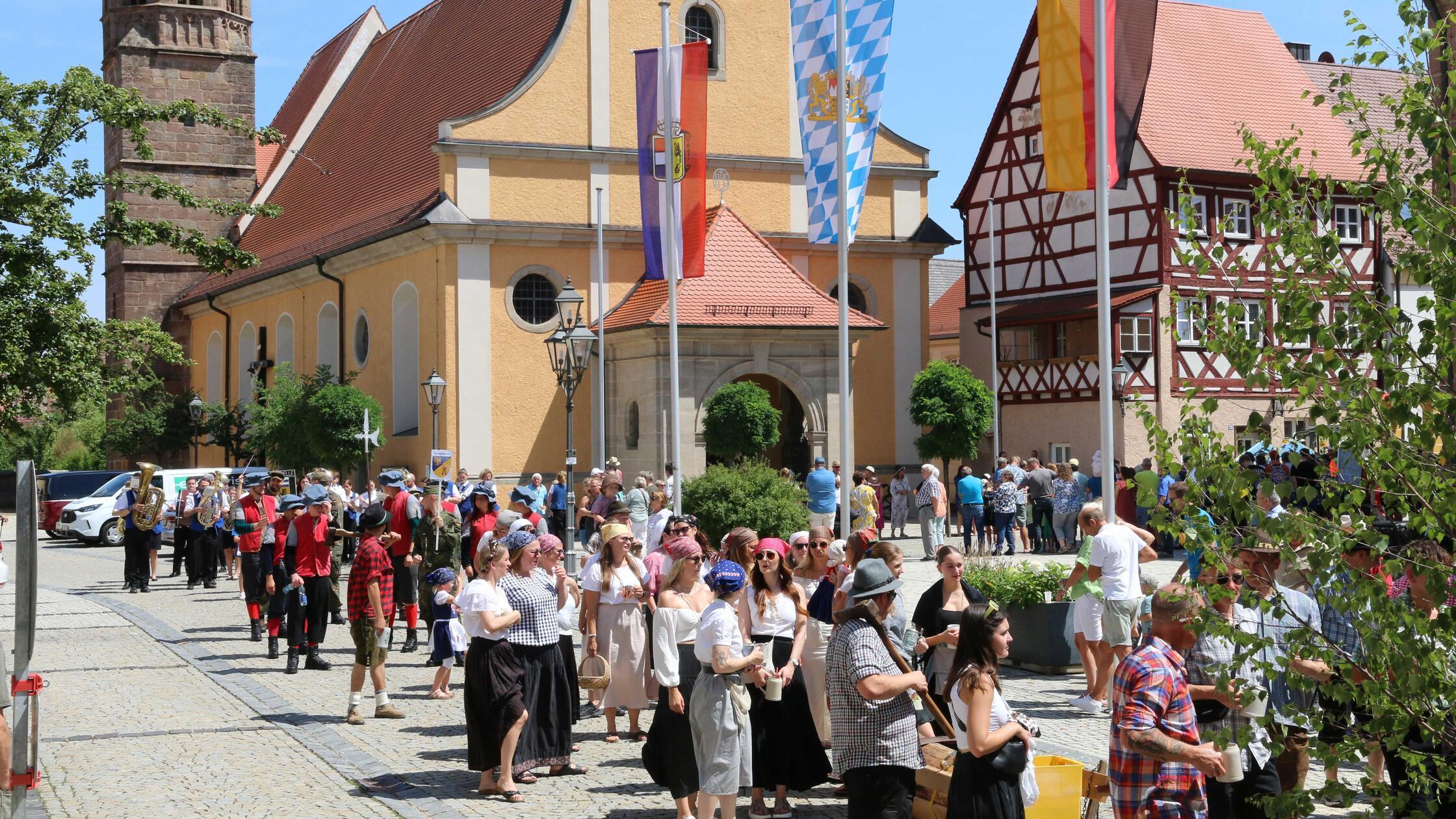 Verkaufsoffener-Sonntag-im-Kreis-Roth-Hier-k-nnen-Sie-am-19-Juli-einkaufen-gehen