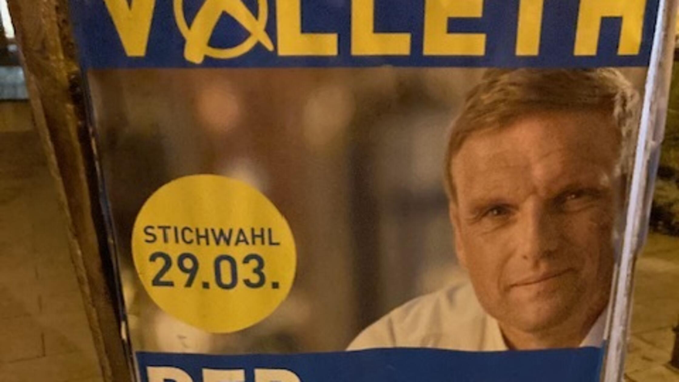 Mysteri-ses-Wahlplakat-in-Erlangen-Wirbt-CSU-Kandidat-Volleth-schon-f-r-OB-Stichwahl-
