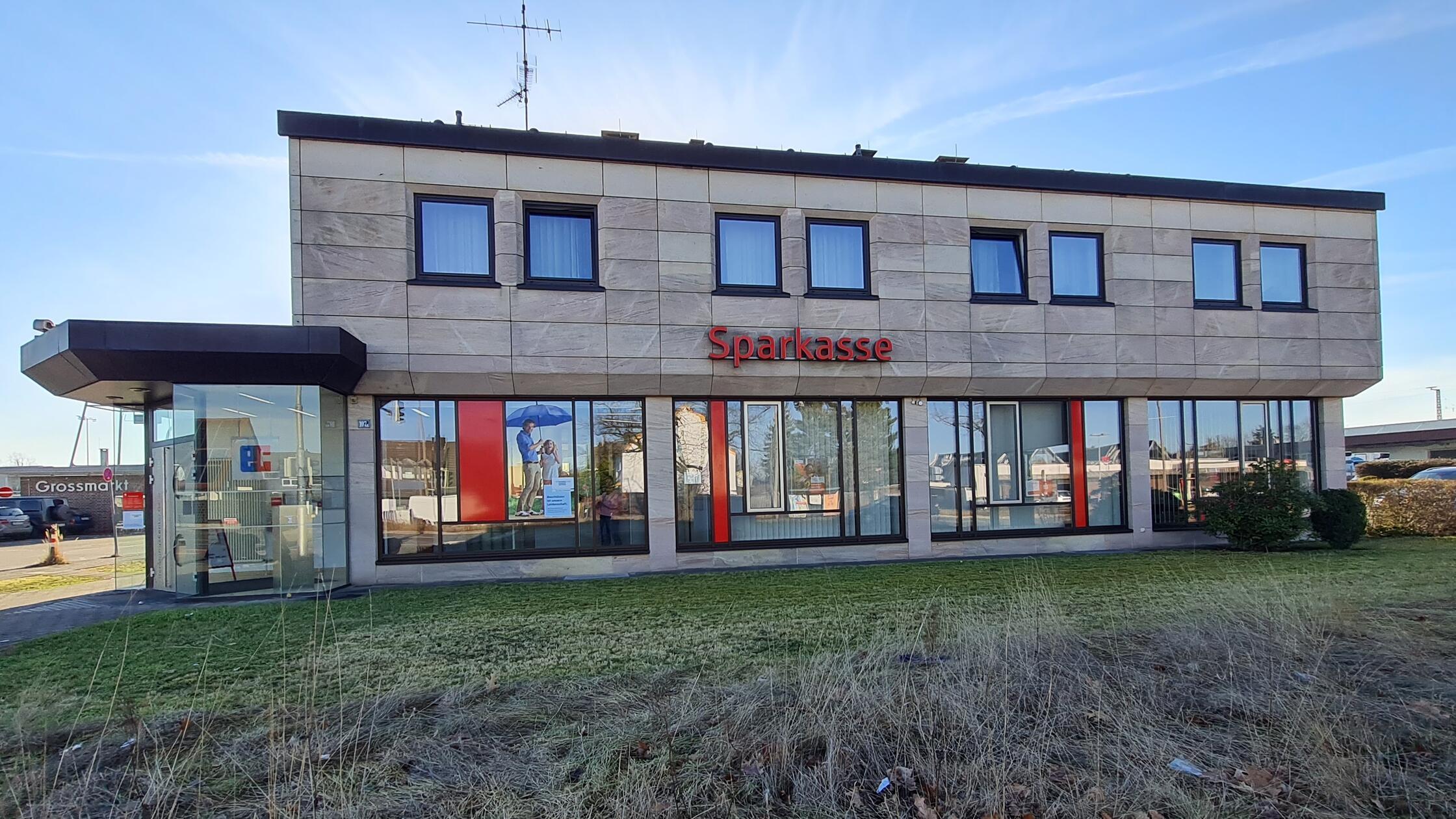 Die-Sparkasse-N-rnberg-plant-ihre-Gesch-ftsstelle-neben-dem-Gro-markt-zu-schlie-en