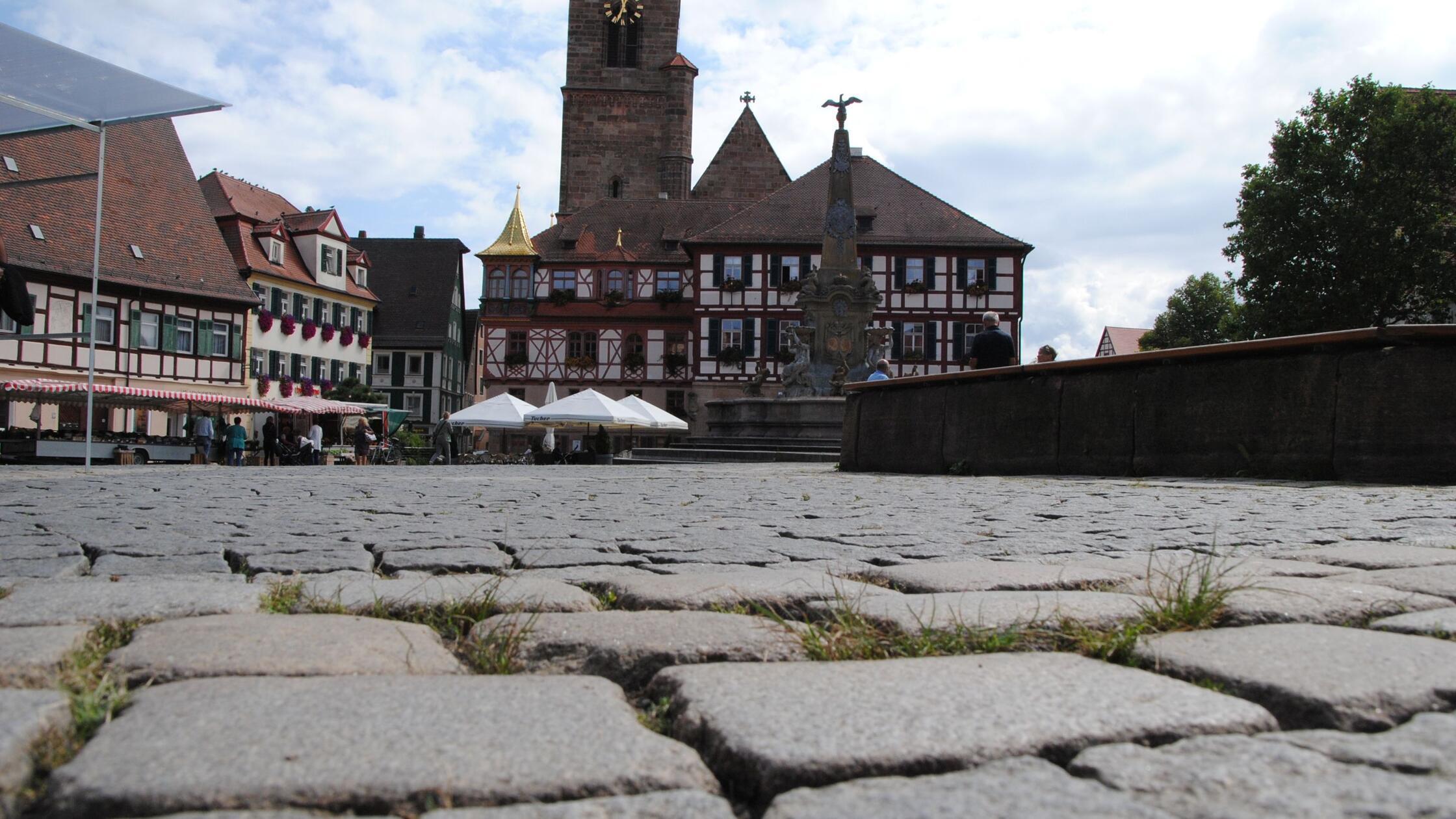 Gastronomen-m-ssen-Bu-geld-zahlen-Fl-chenstreit-auf-Schwabacher-K-nigsplatz