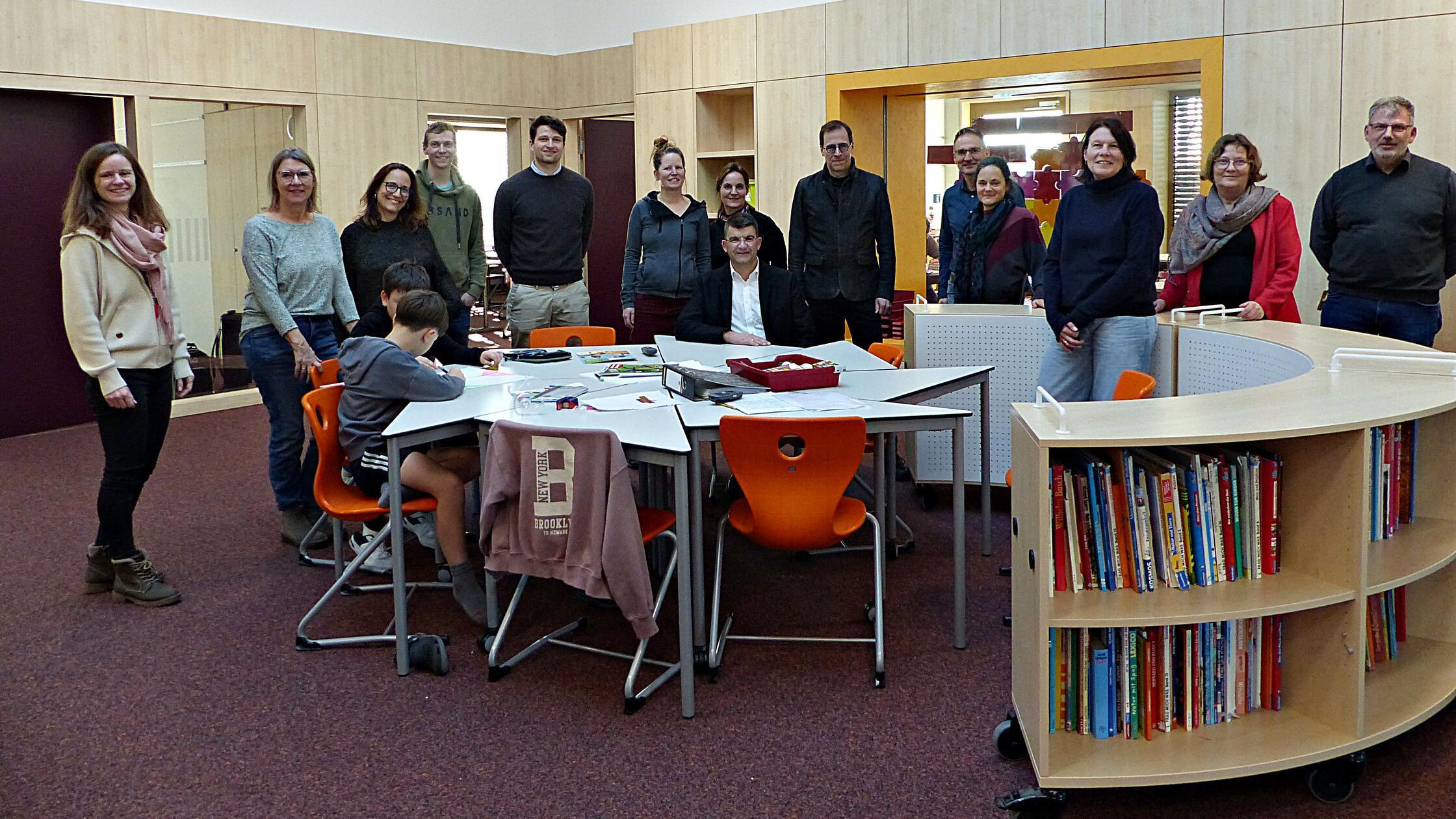 Luxemburg-besucht-Martini-Schule