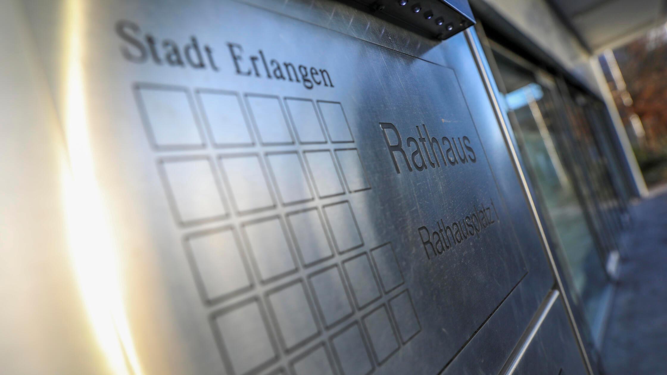 Unterschriftensammlung-f-r-die-Wahl-Diese-Parteien-scheitern-in-Erlangen-an-Zulassung