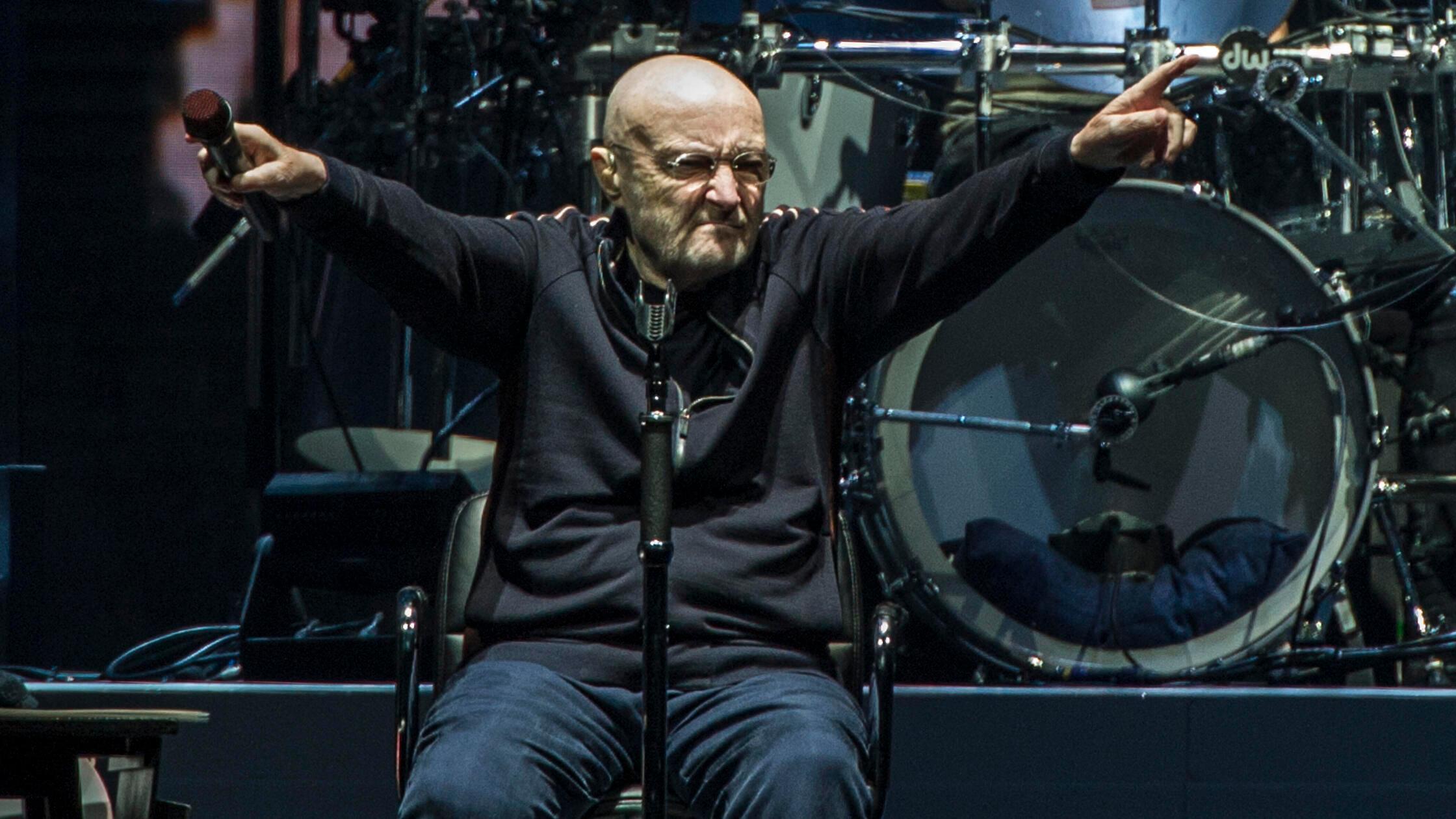 Genesis-Star-schwer-krank-Phil-Collins-spricht-ber-Gesundheits-Situation-24-Stunden-Pflegekraft