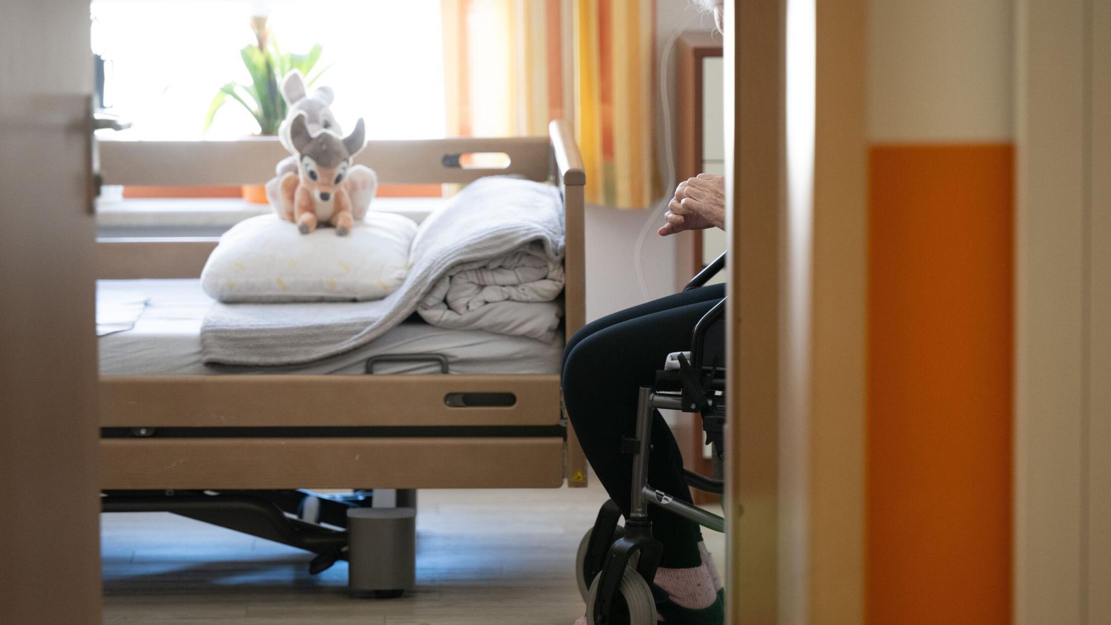 Aktuelle-Daten-Pflegeheimpl-tze-in-Bayern-werden-immer-teurer