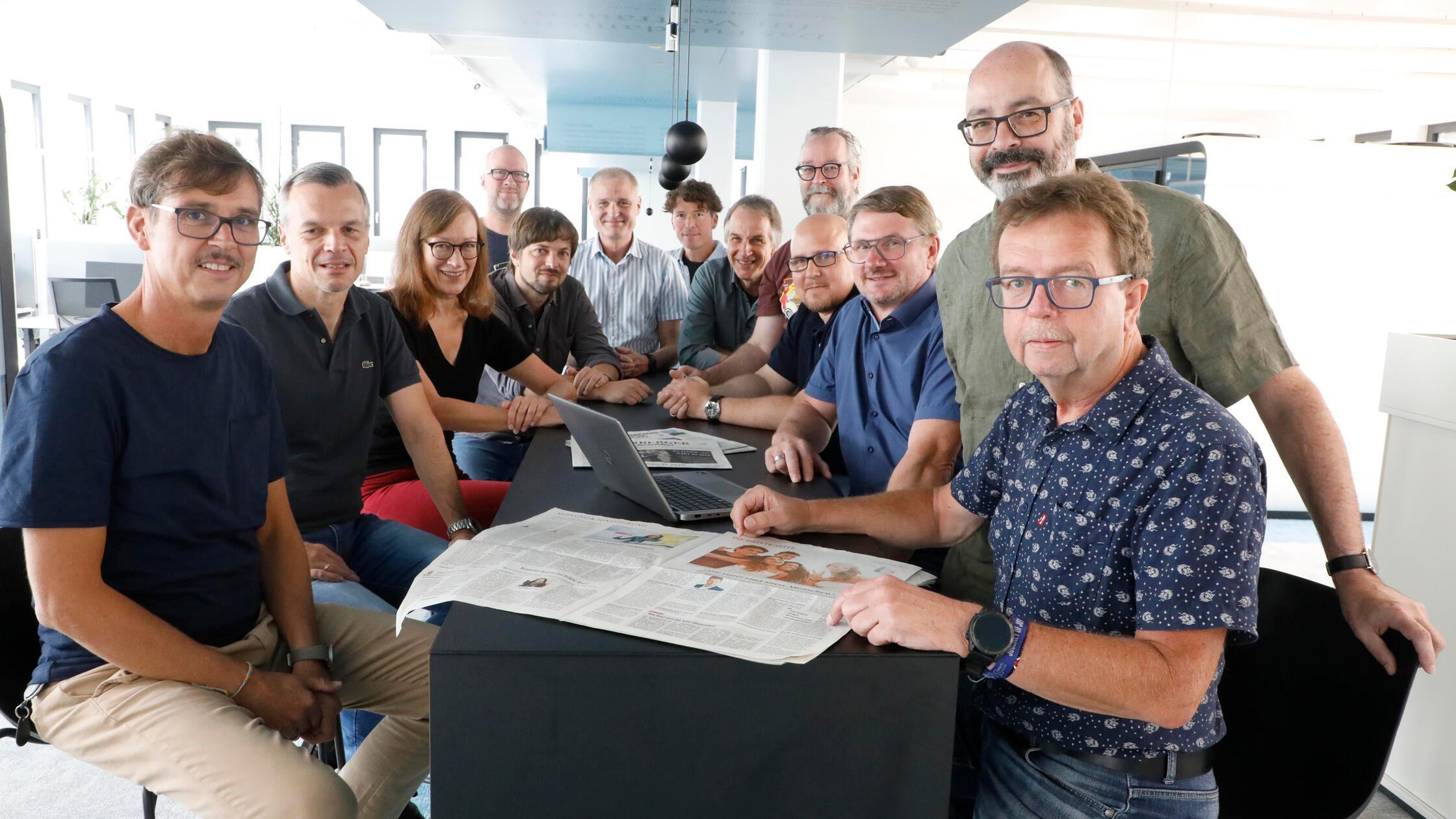 Diese-Spezialisten-sorgen-f-r-spannende-Zeitungslekt-re-auf-Papier