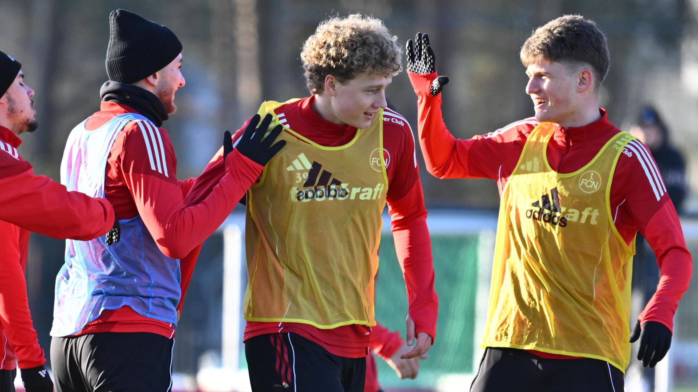 -Mir-w-r-s-lieber-wenn-Club-Trainer-Klose-ist-der-Hype-um-Jungstar-Scobel-schon-zuviel