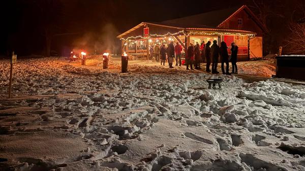 Auf dem verschneiten Hellberg herrschte eine roman