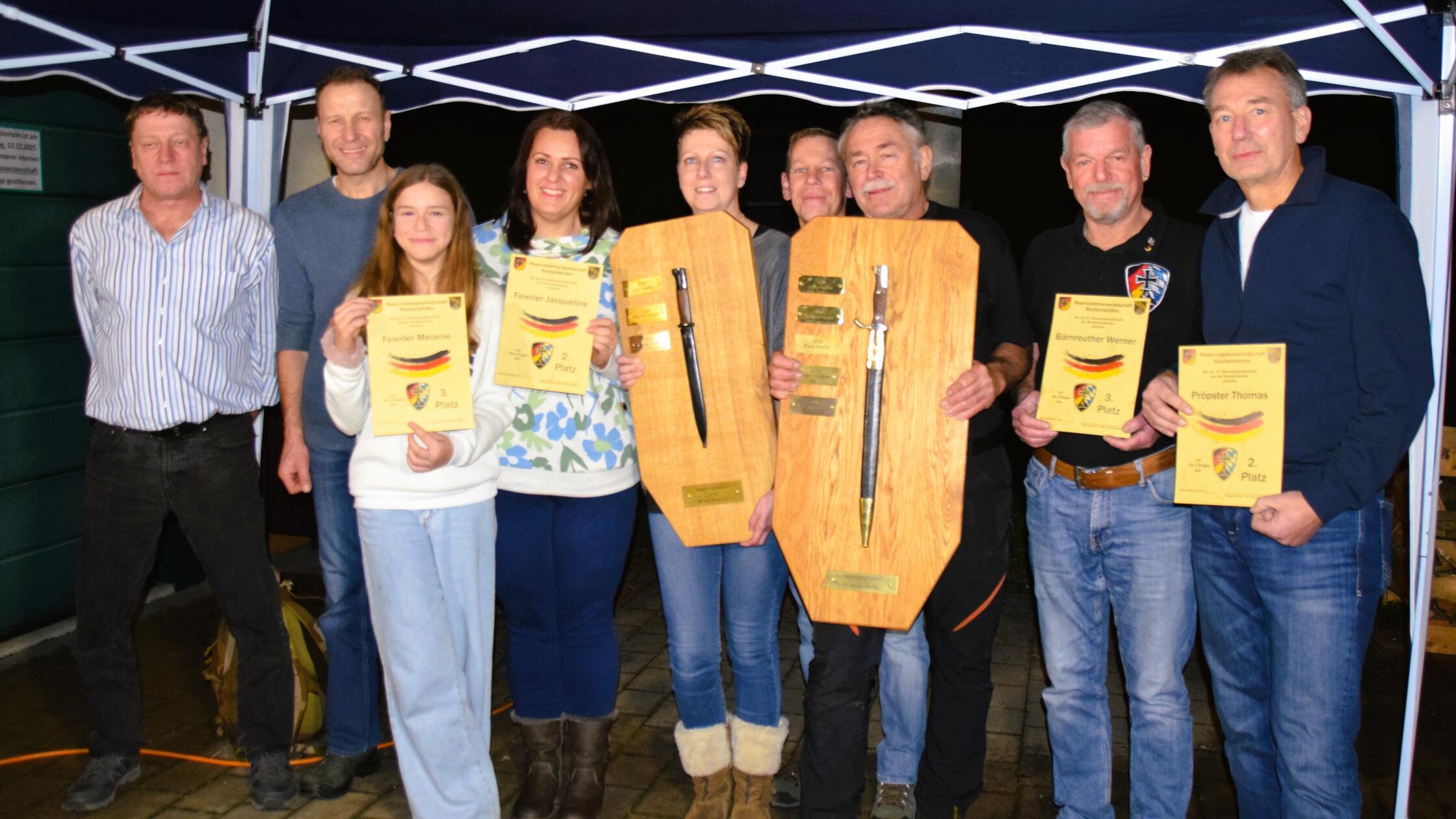 Vereinsmeister-geehrt-im-Bunker