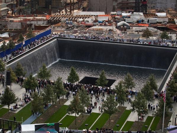 Hinterbliebene verlesen die Namen der 9/11-Opfer