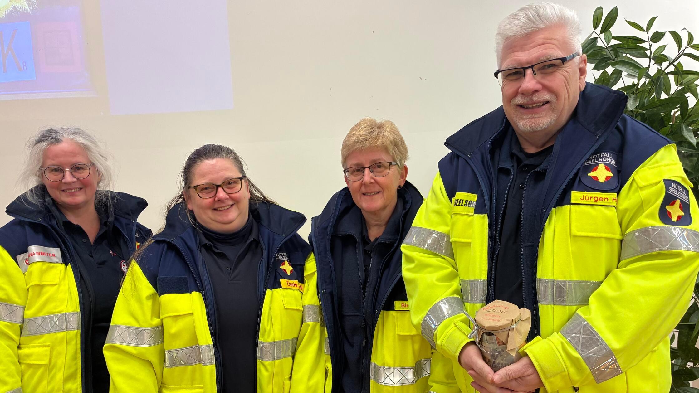 Bewohner-von-Seukendorf-und-Hiltmannsdorf-sammeln-1050-Euro-f-r-die-Notfallseelsorge-F-rth