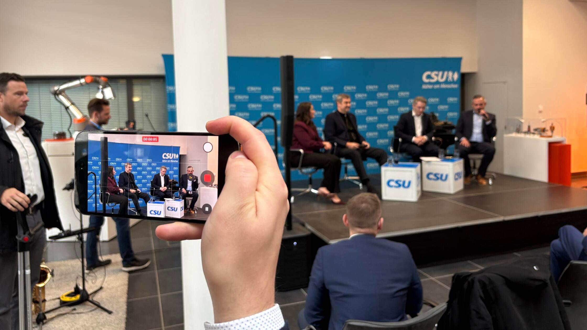 D-ner-f-r-den-Heimweg-Ministerpr-sident-S-der-in-Lauf-ber-M-tterrente-und-Migration