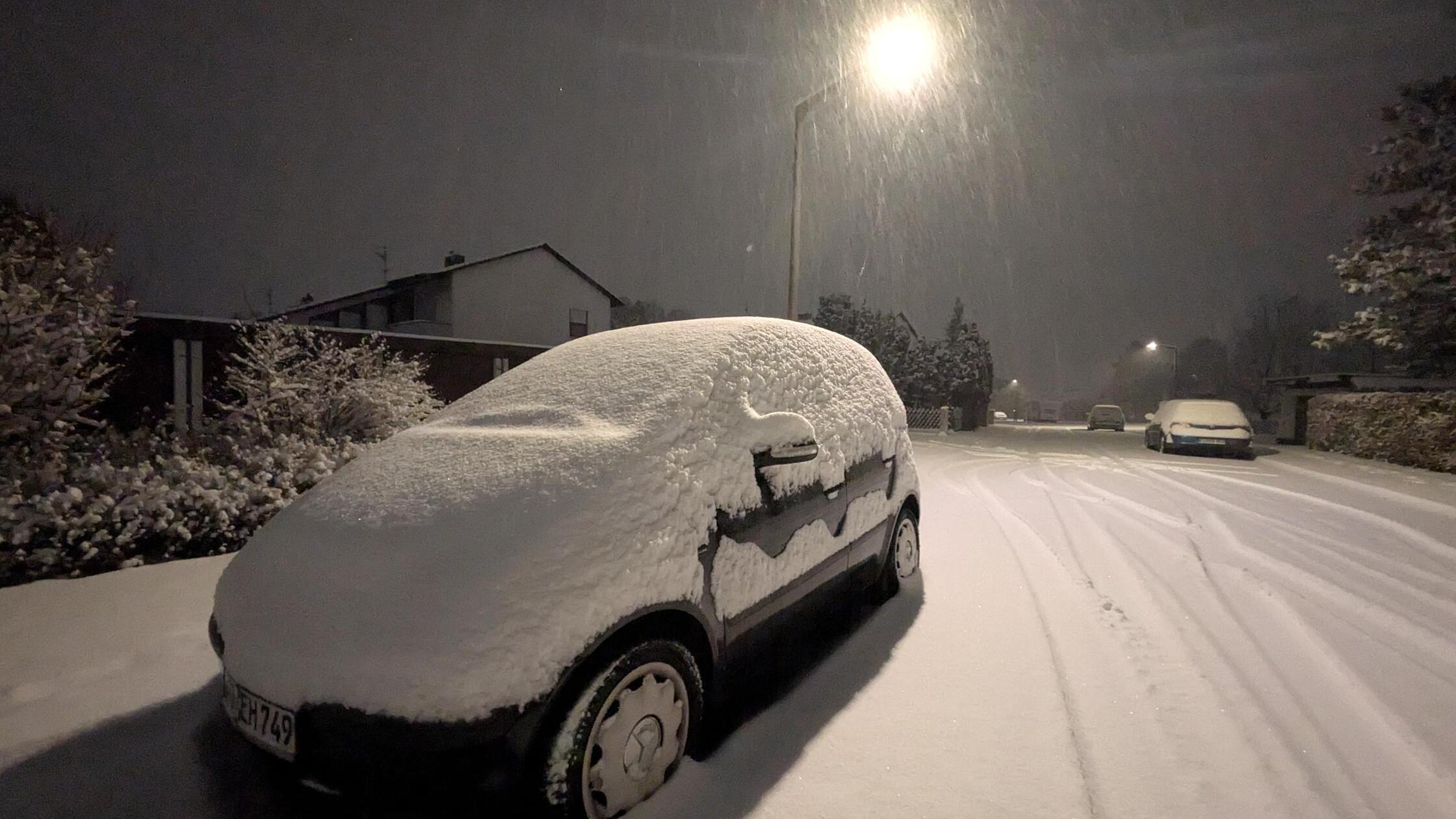 Wintereinbruch-in-F-rth-Hier-kommen-Schneebilder-vom-sp-ten-Abend