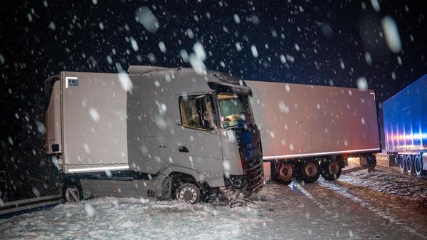 Ähnliche Bilder auf der A3. Hier zwischen Oberölsbach und Altdorf.