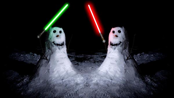 Star Wars im Schnee? Heiko Würth hat die beiden Schneemänner gebaut - und das Foto auch ein wenig bearbeitet.