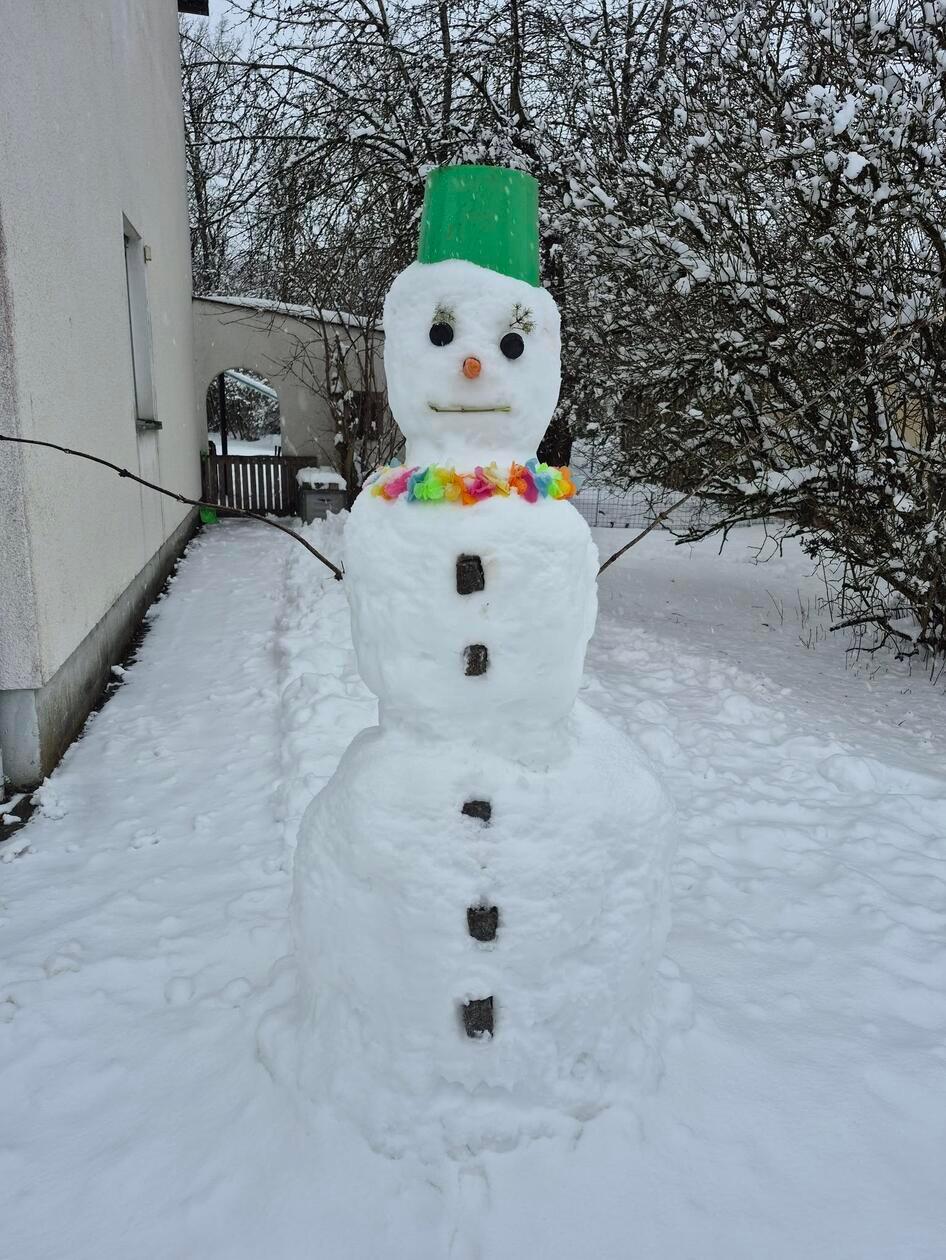 In Neumarkt und Umgebung liegt Schnee so weit das Auge reicht.