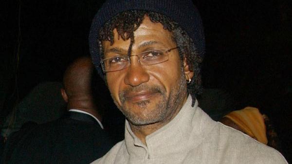 Sly Dunbar erscheint bei der Unabhängigkeitsgala d