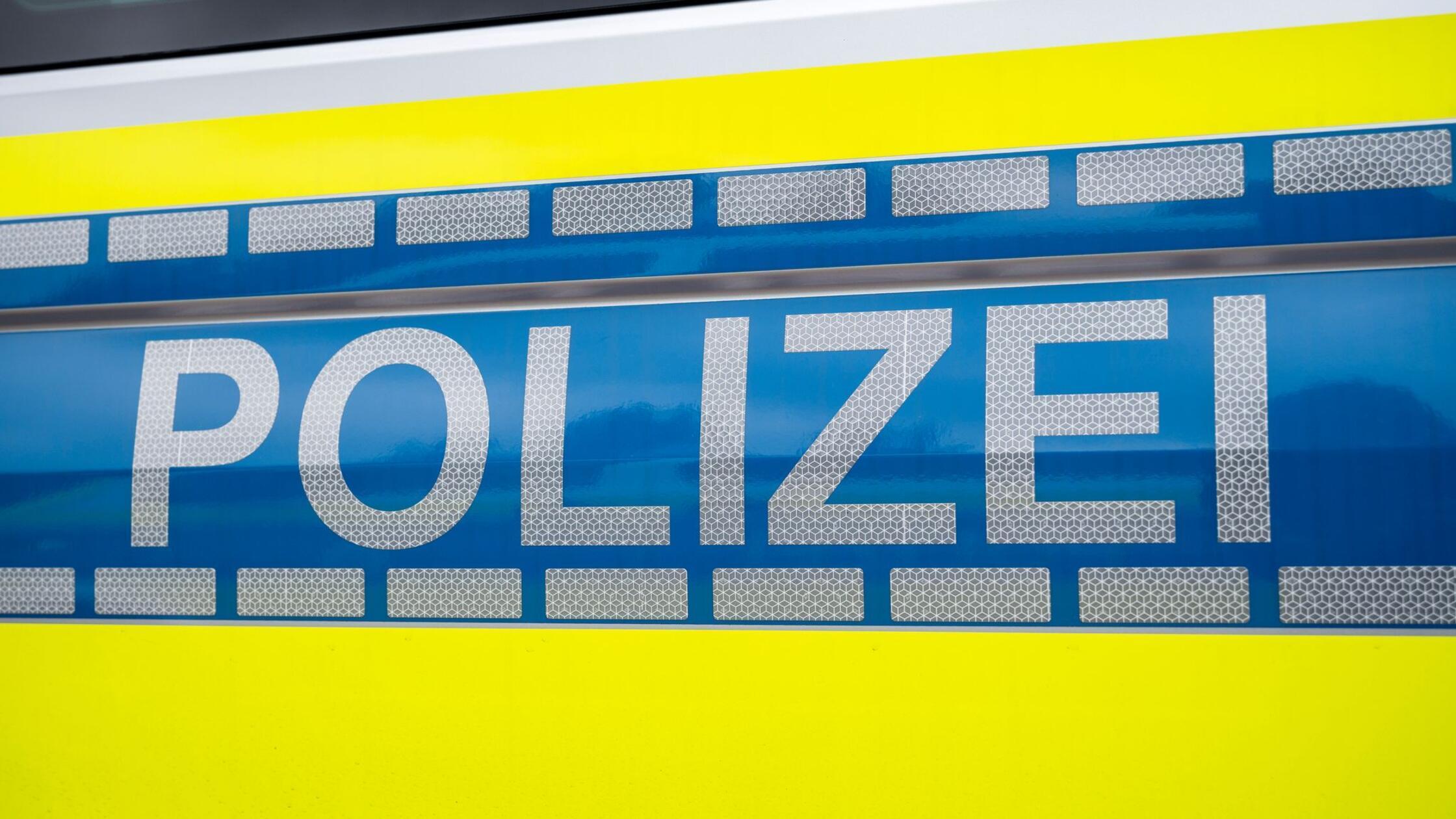 Autofahrer-pr-geln-sich-nach-Unfall-Polizei-ermittelt-wegen-K-rperverletzung-in-Erlangen