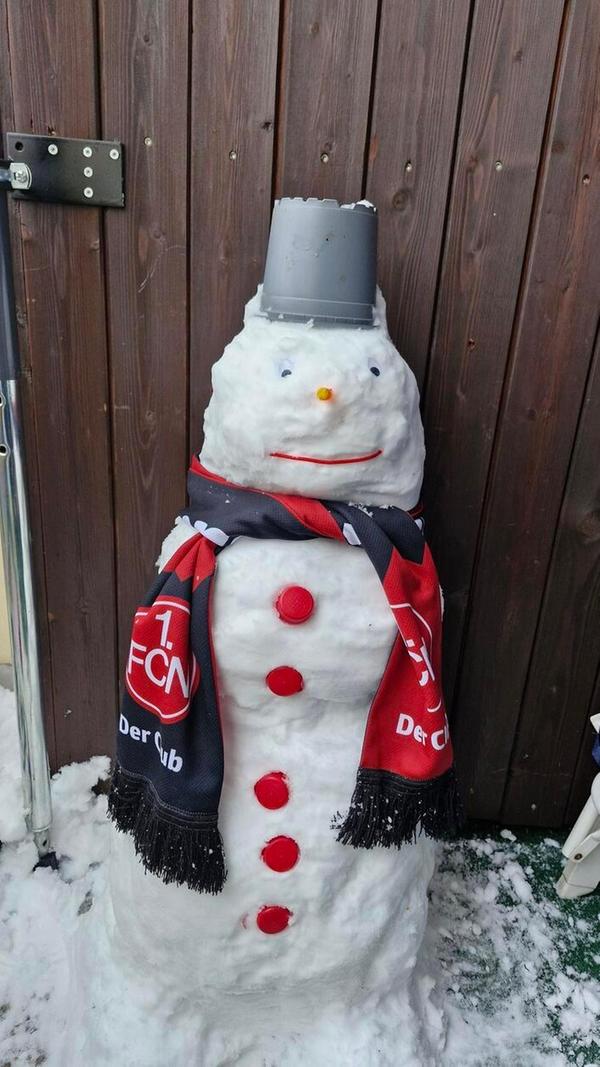 "Nur der FCN"-Schneemann: Ein Muss für jeden Club-Fan, findet auch Claudia Bickel.