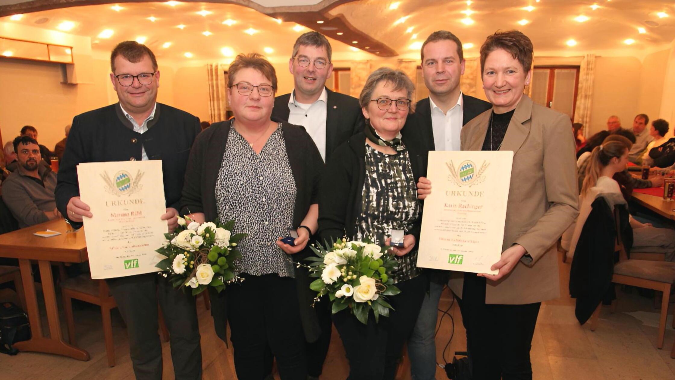 VlF-Gunzenhausen-Wei-enburg-blickt-auf-vogelwildes-Durcheinander-bei-Finanzen-zur-ck