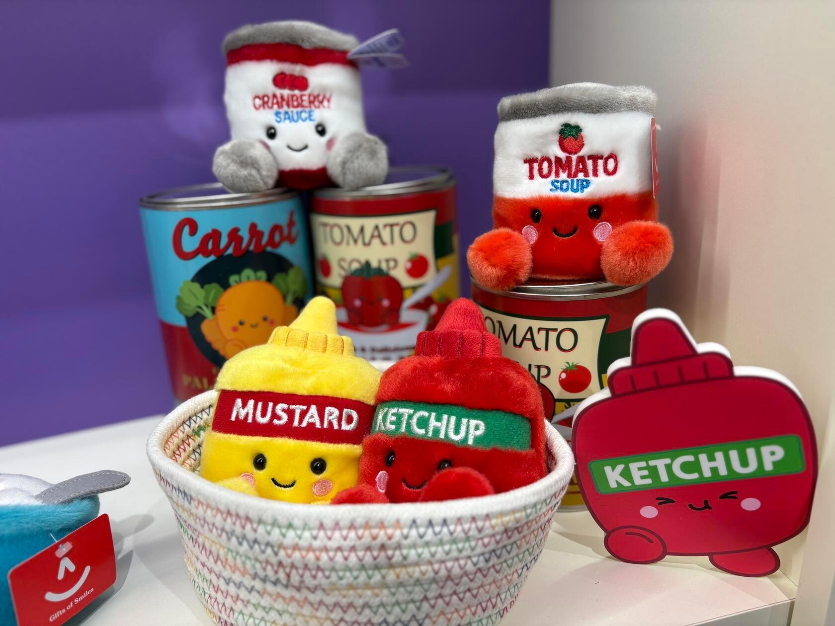 Darf es etwas Ketchup oder Senf sein? Natürlich nicht aufs Nürnberger Bratwürstchen, sondern zum Kuscheln.