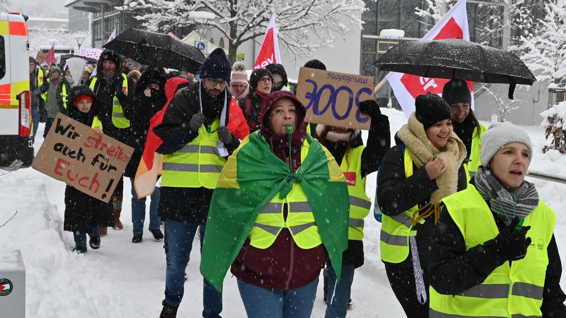 Rund 150 Beschäftigte des Universitätsklinikums Er