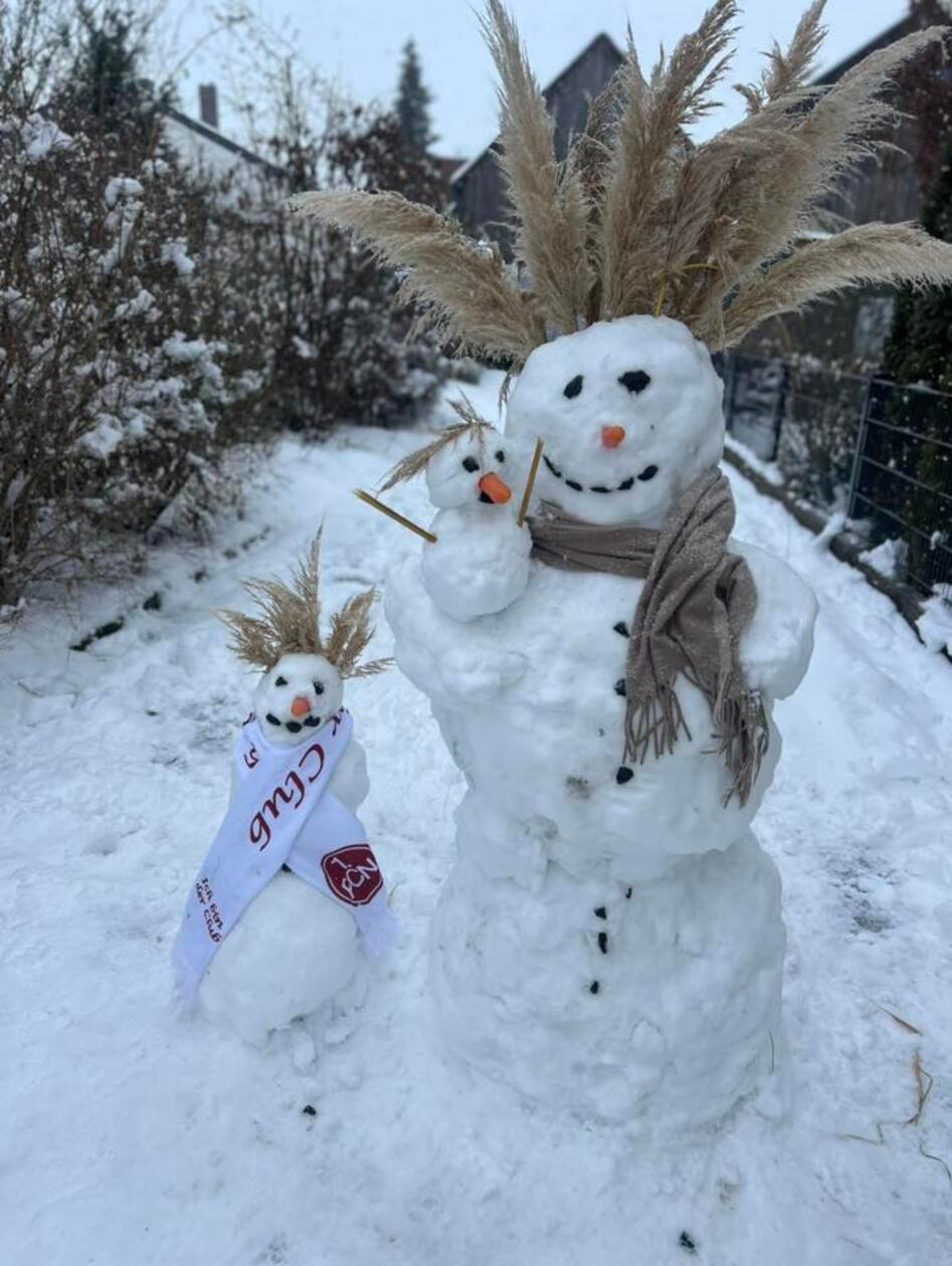 In Neumarkt und Umgebung liegt Schnee so weit das Auge reicht.